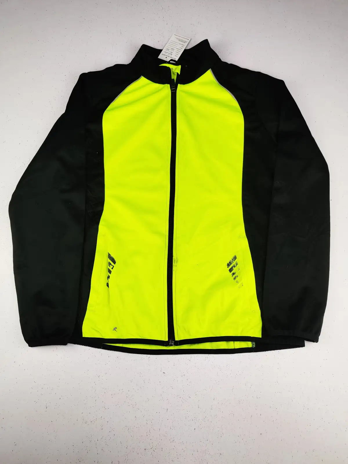 Buy online pre-used pre-loved 100% authentic & Original branded Regata (KJG-571) available in Pakistan. Top international brands avilable.