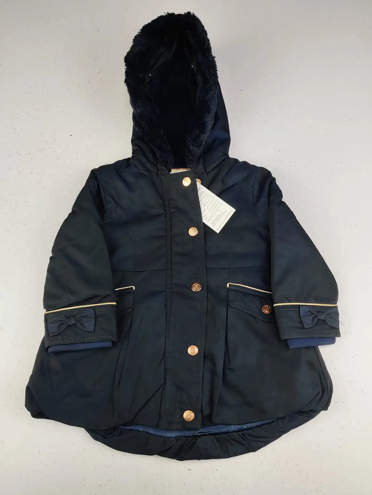 Buy online pre-used pre-loved 100% authentic & Original branded Ted Baker (KJG-579) available in Pakistan. Top international brands avilable.