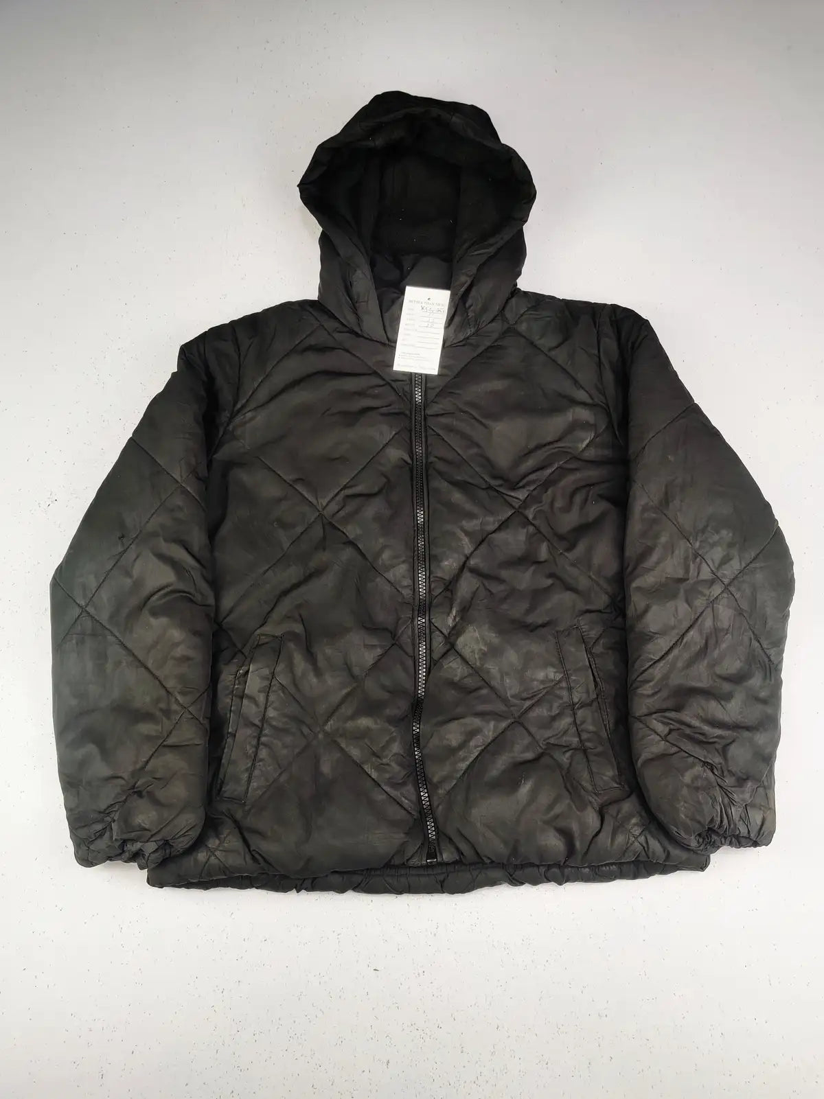 Buy online pre-used pre-loved 100% authentic & Original branded F&F (KJG-651) available in Pakistan. Top international brands avilable.