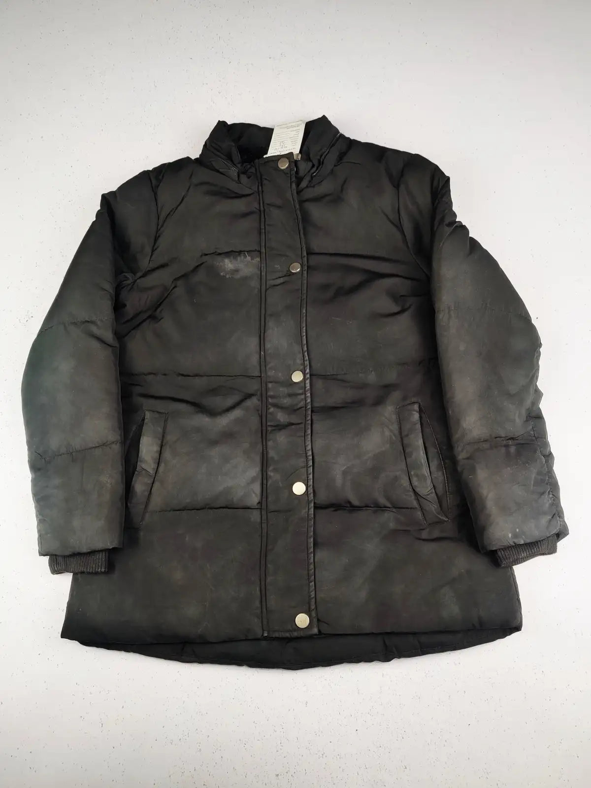 Buy online pre-used pre-loved 100% authentic & Original branded Primark (KJG-707) available in Pakistan. Top international brands avilable.