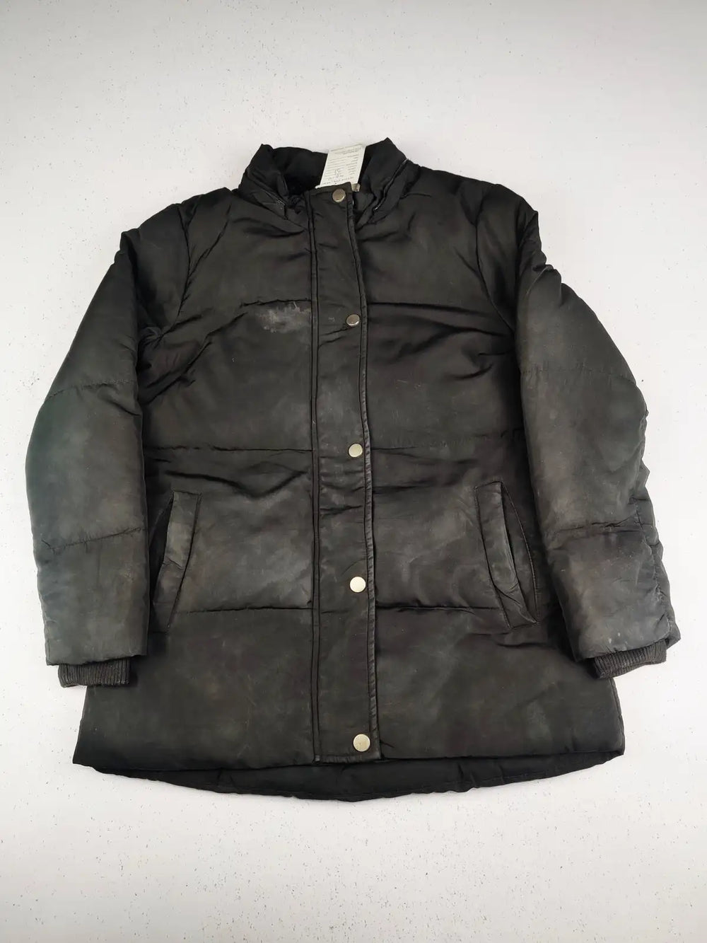 Buy online pre-used pre-loved 100% authentic & Original branded Primark (KJG-707) available in Pakistan. Top international brands avilable.