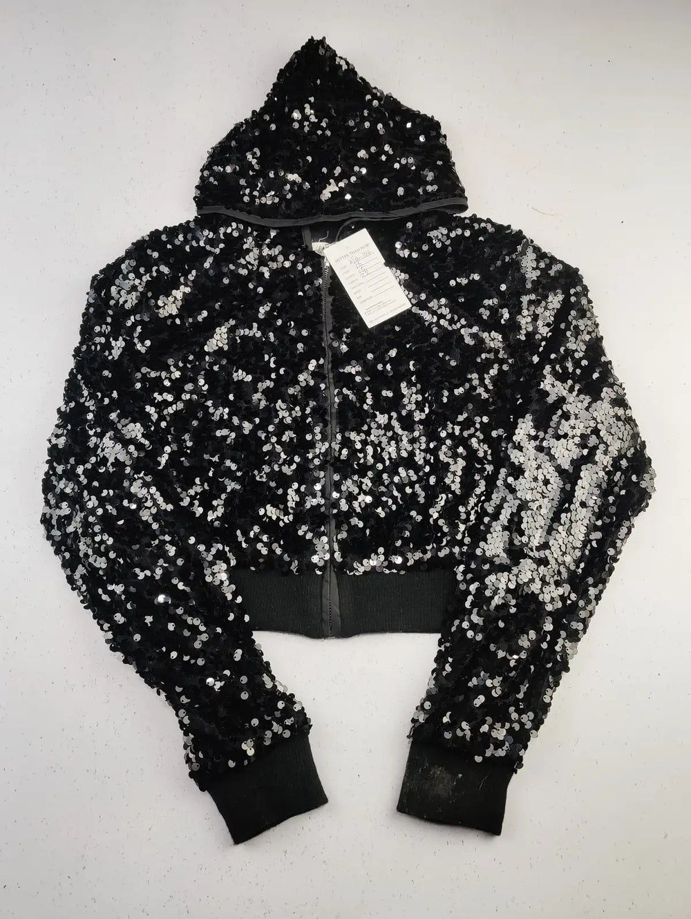 Buy online pre-used pre-loved 100% authentic & Original branded H&M (KJG-724) available in Pakistan. Top international brands avilable.