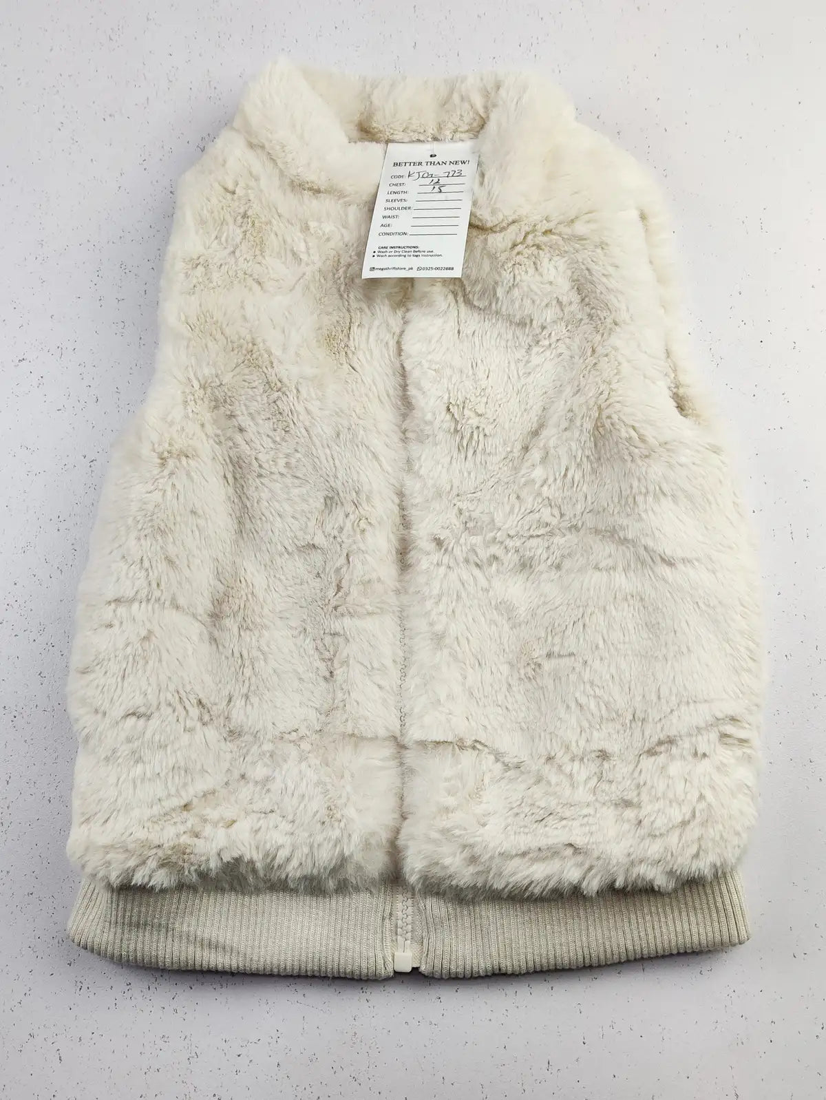 Buy online pre-used pre-loved 100% authentic & Original branded Dunnes Stores (KJG-773) available in Pakistan. Top international brands avilable.