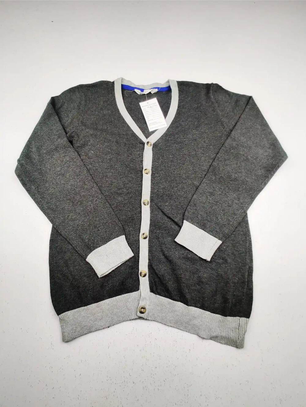 Buy online pre-used pre-loved 100% authentic & Original branded H&M (KWB-1392) available in Pakistan. Top international brands avilable.