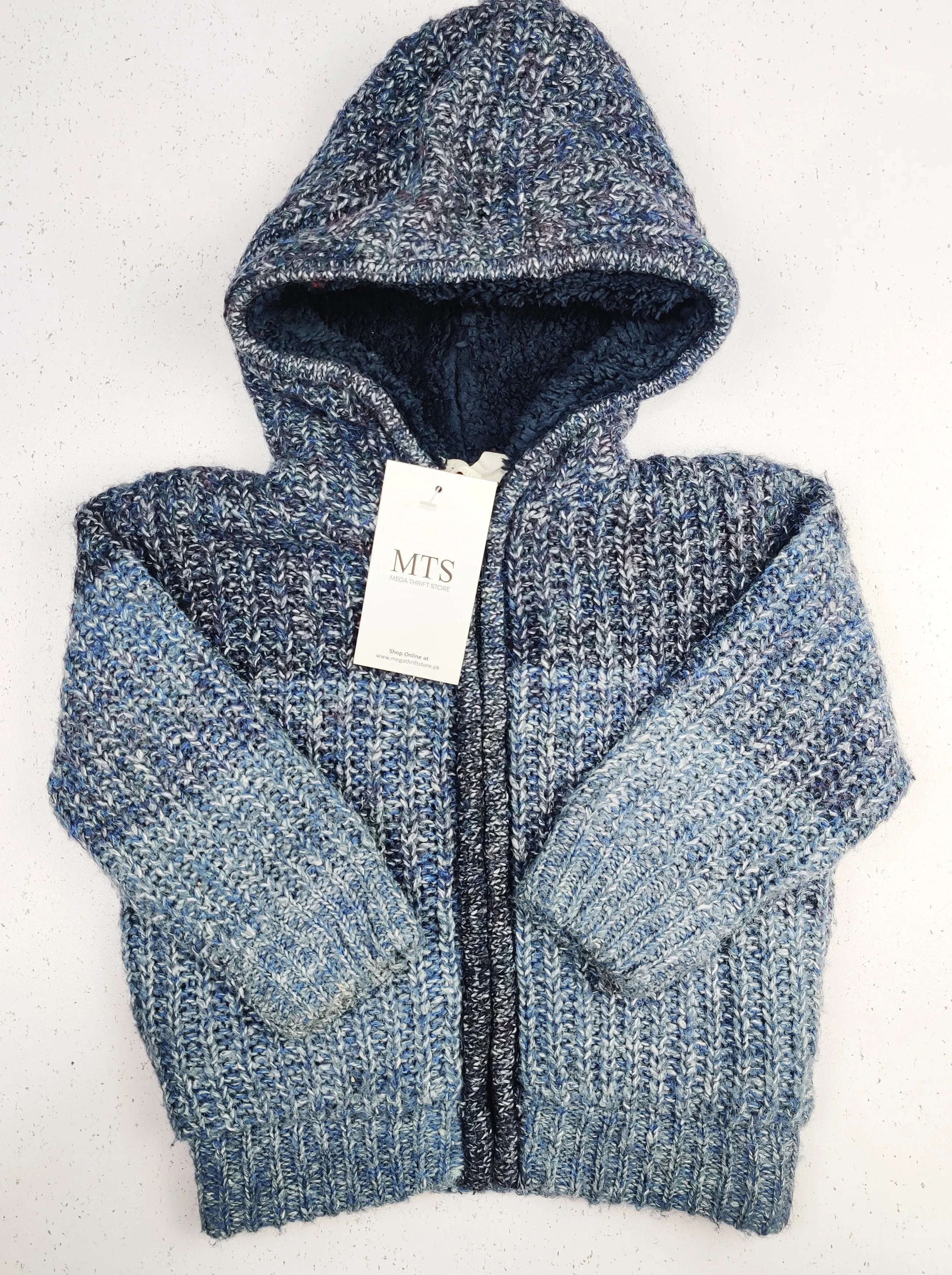 Buy online pre-used pre-loved 100% authentic & Original branded Primark (KWB-1667) available in Pakistan. Top international brands avilable.
