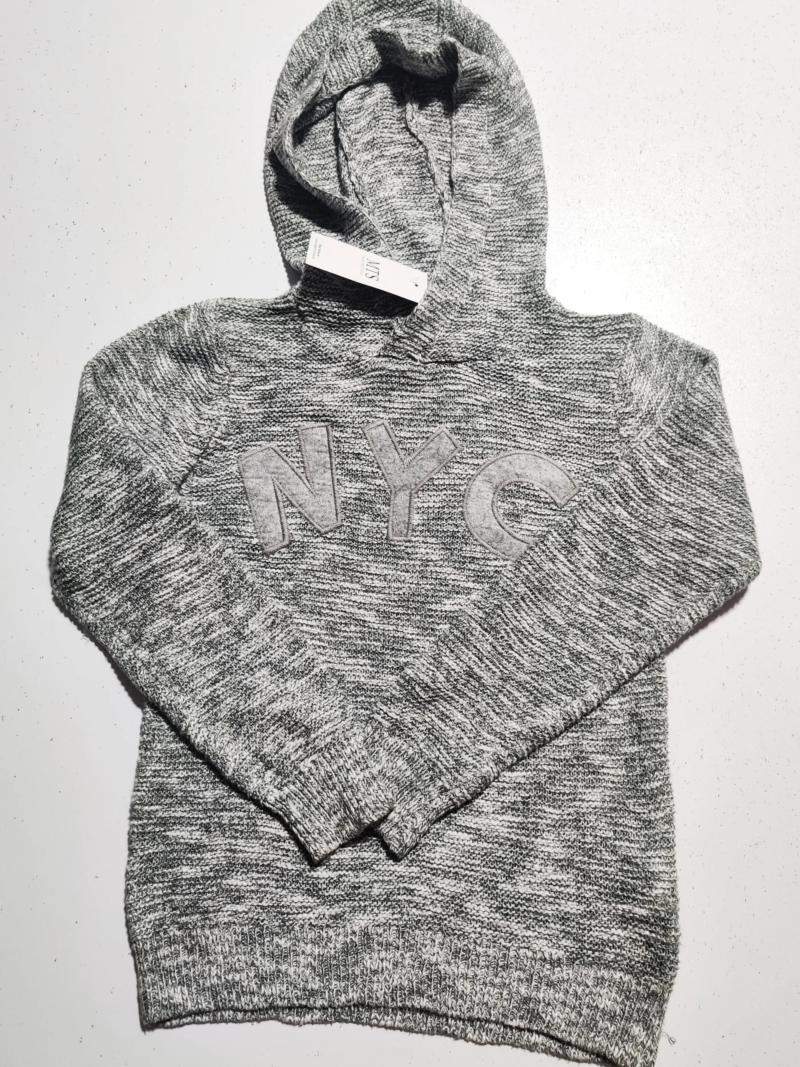 Buy online pre-used pre-loved 100% authentic & Original branded Primark (KWB-1680) available in Pakistan. Top international brands avilable.