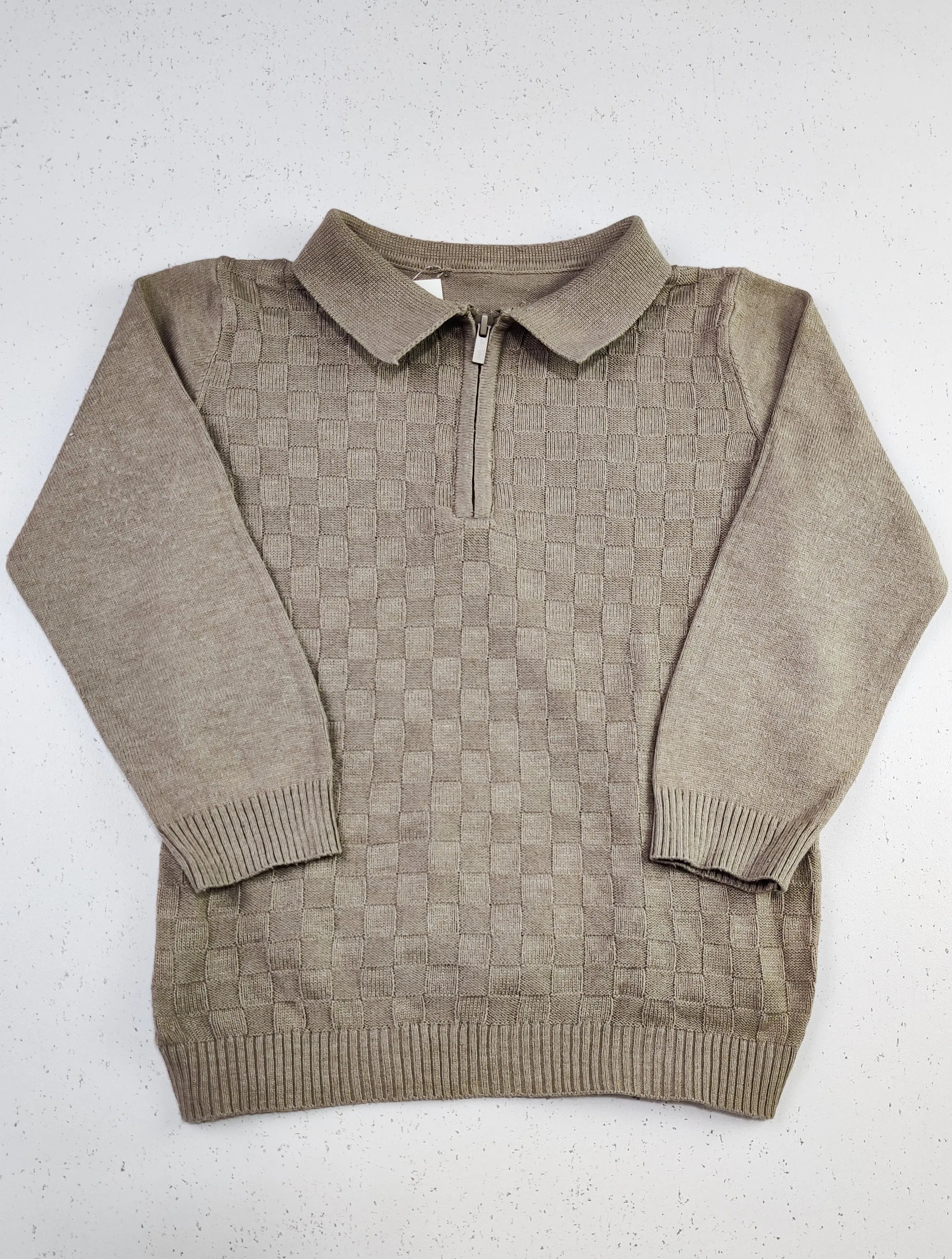 Buy online pre-used pre-loved 100% authentic & Original branded Unknown Brand (KWB-1956) available in Pakistan. Top international brands avilable.