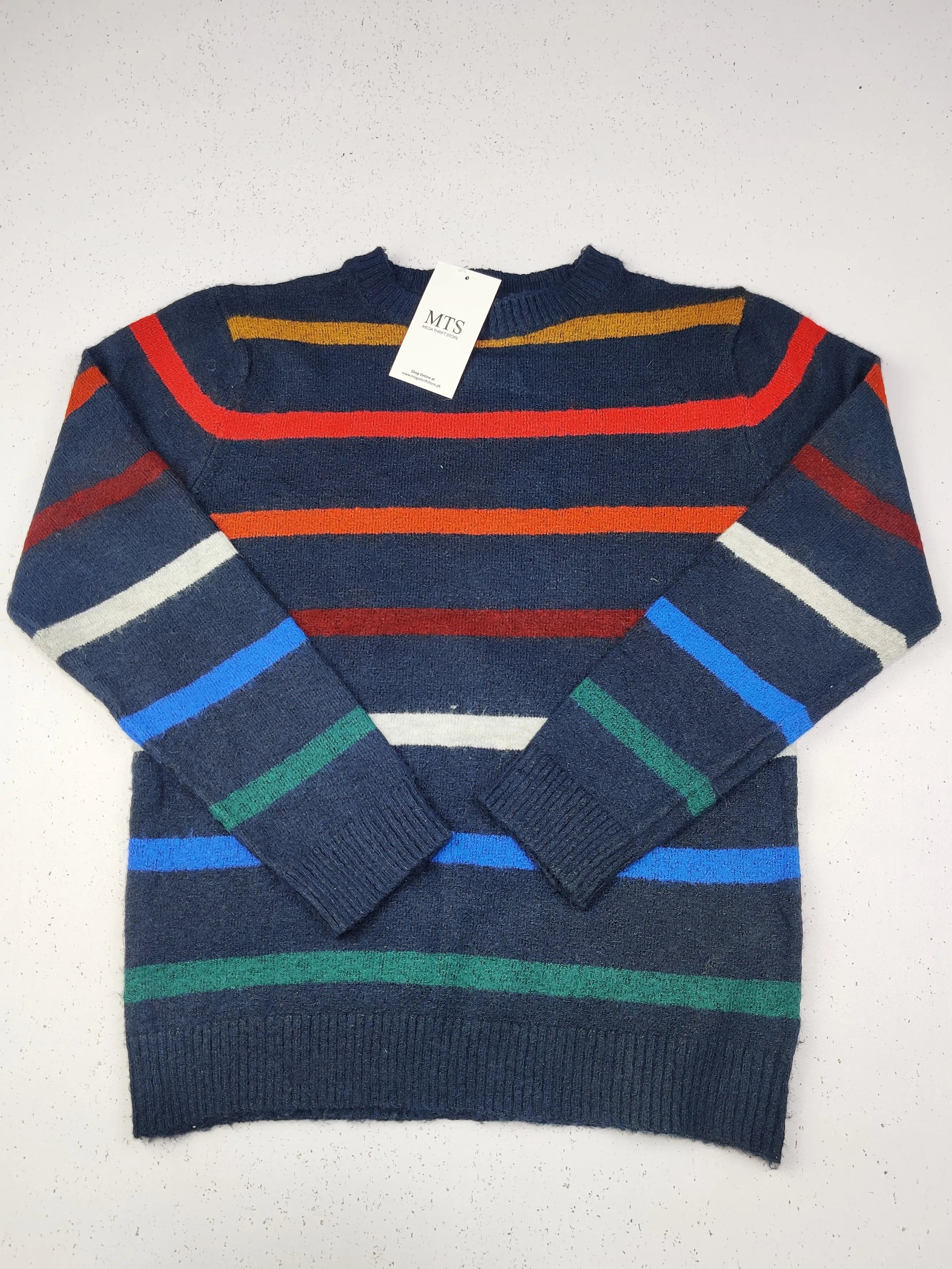 Buy online pre-used pre-loved 100% authentic & Original branded Marks & Spencer (KWB-1974) available in Pakistan. Top international brands avilable.
