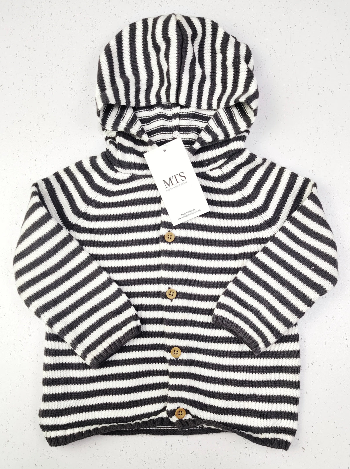 Buy online pre-used pre-loved 100% authentic & Original branded Next (KWB-1998) available in Pakistan. Top international brands avilable.