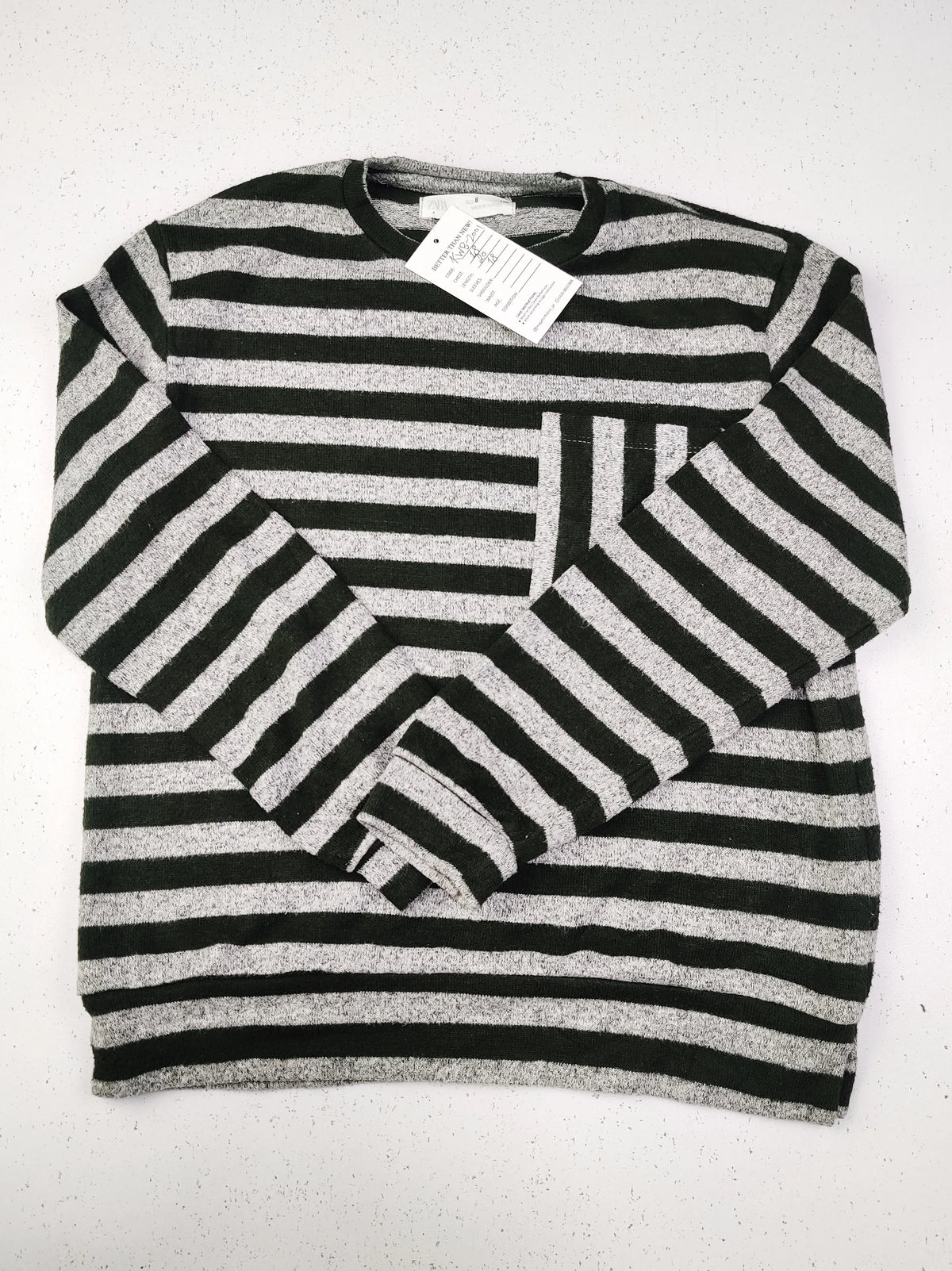 Buy online pre-used pre-loved 100% authentic & Original branded Zara (KWB-2001) available in Pakistan. Top international brands avilable.