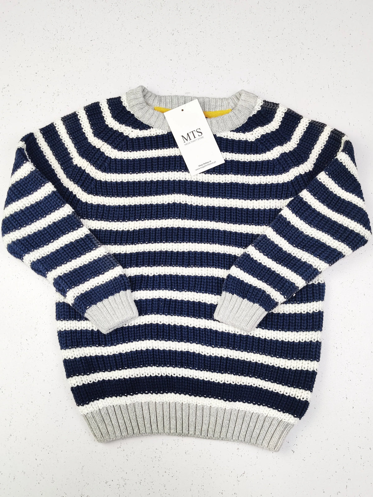 Buy online pre-used pre-loved 100% authentic & Original branded George (KWB-2002) available in Pakistan. Top international brands avilable.