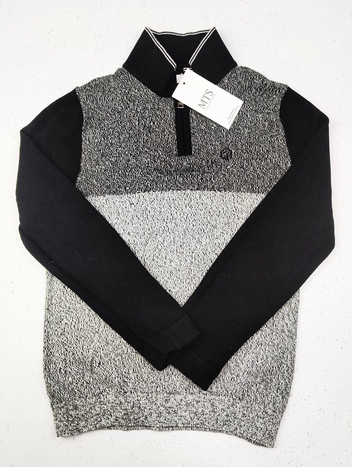 Buy online pre-used pre-loved 100% authentic & Original branded F&F (KWB-2118) available in Pakistan. Top international brands avilable.