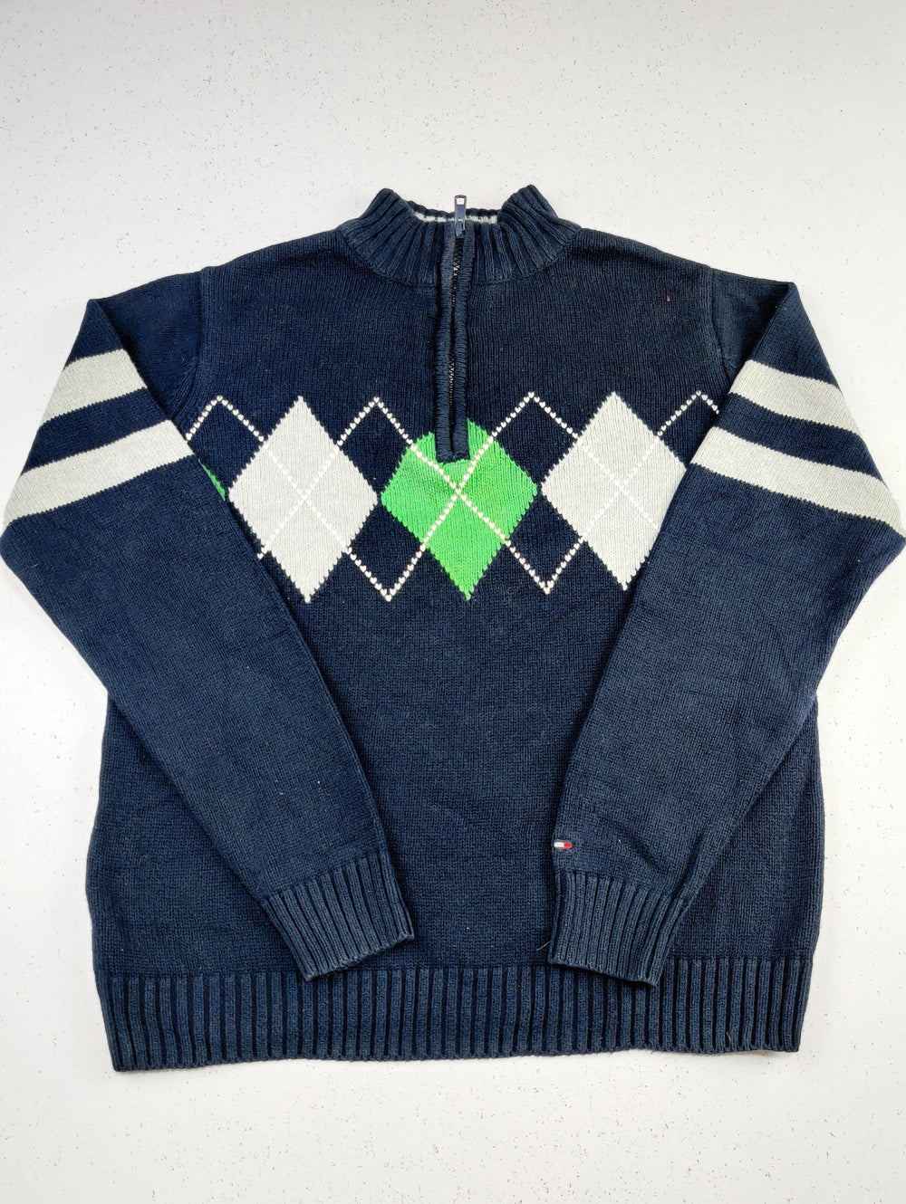 Buy online pre-used pre-loved 100% authentic & Original branded Tommy Hilfiger (KWB-2258) available in Pakistan. Top international brands avilable.