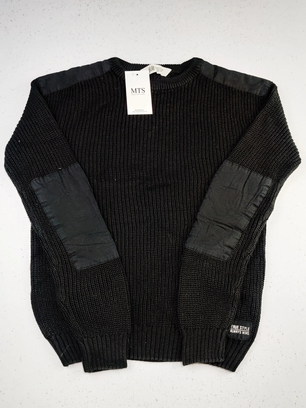 Buy online pre-used pre-loved 100% authentic & Original branded H&M (KWB-2260) available in Pakistan. Top international brands avilable.