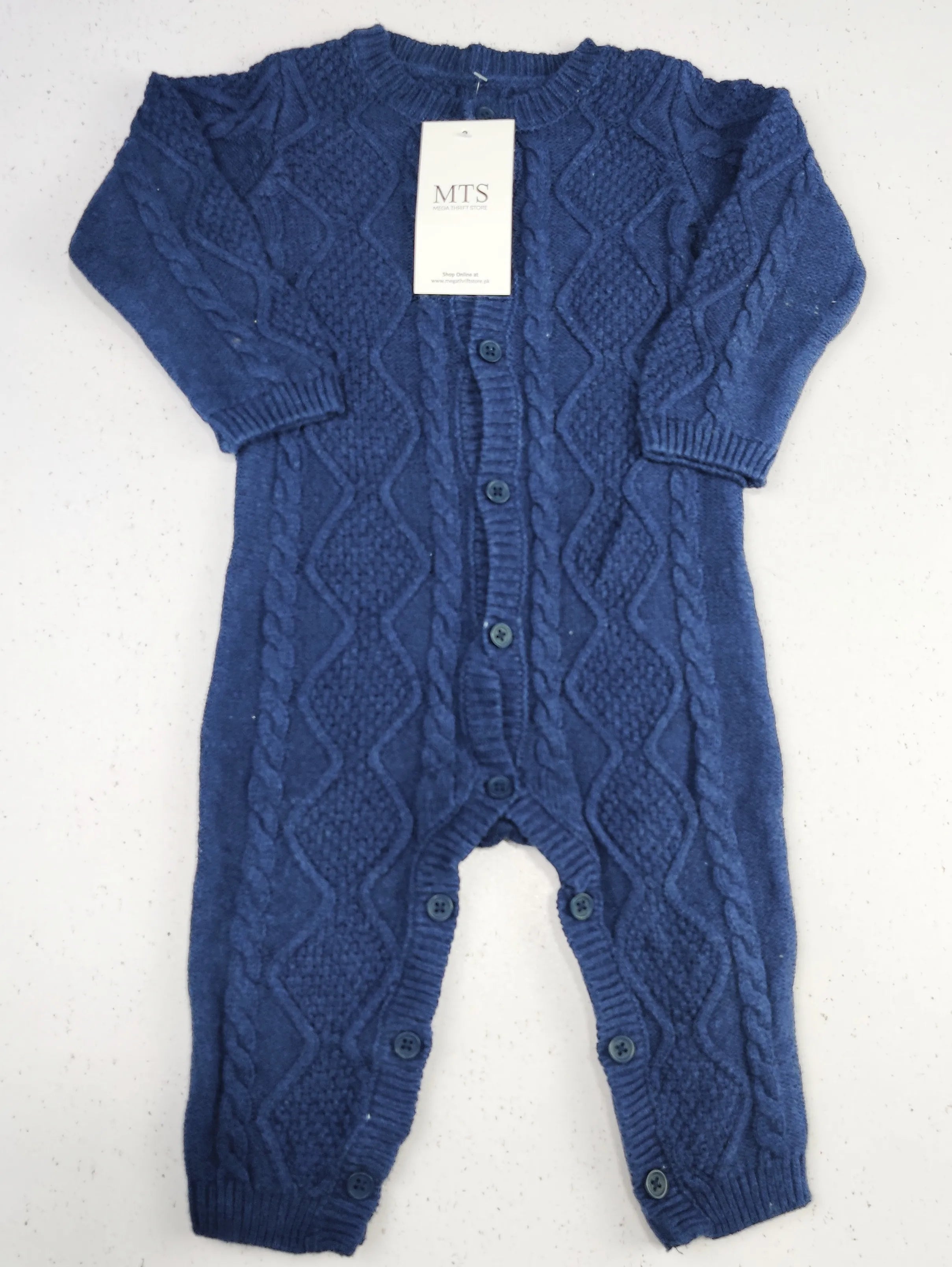 Buy online pre-used pre-loved 100% authentic & Original branded Dunnes Stores (KWB-2333) available in Pakistan. Top international brands avilable.