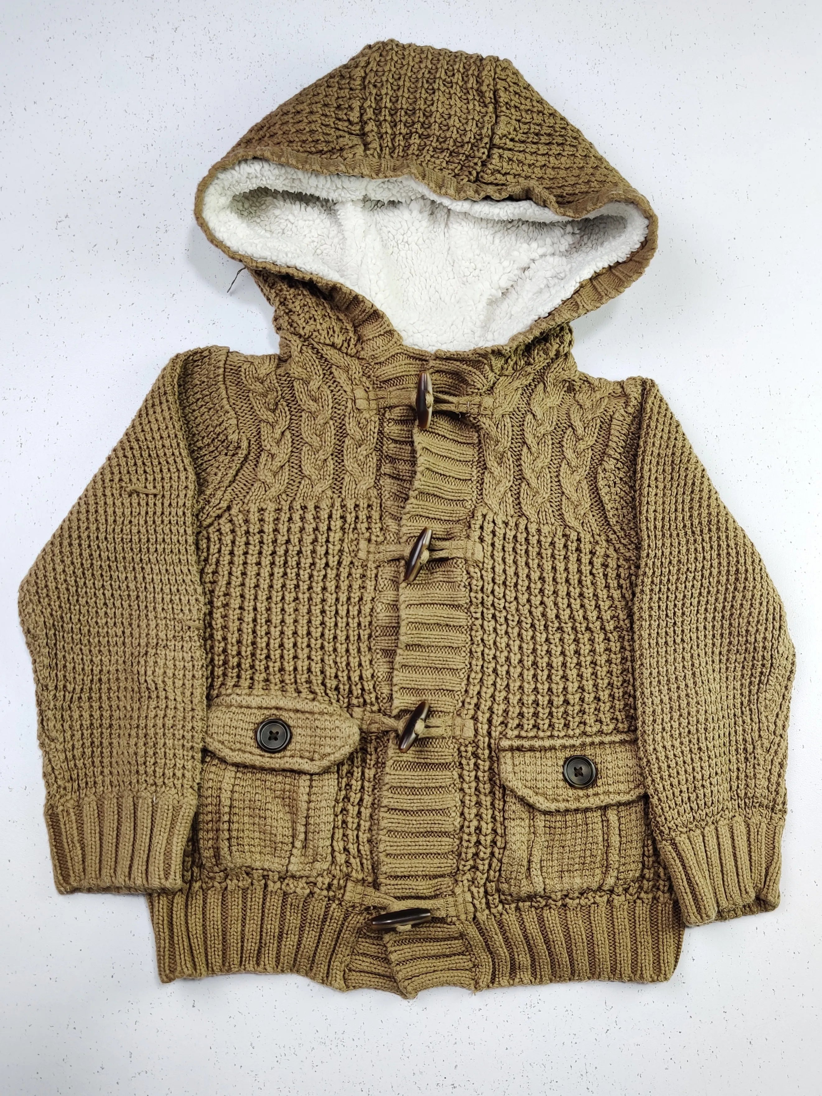 Buy online pre-used pre-loved 100% authentic & Original branded F&F (KWB-2401) available in Pakistan. Top international brands avilable.