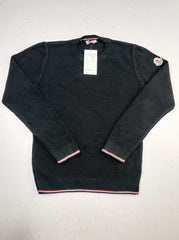 Buy online pre-used pre-loved 100% authentic & Original branded Moncler (KWB-2404) available in Pakistan. Top international brands avilable.