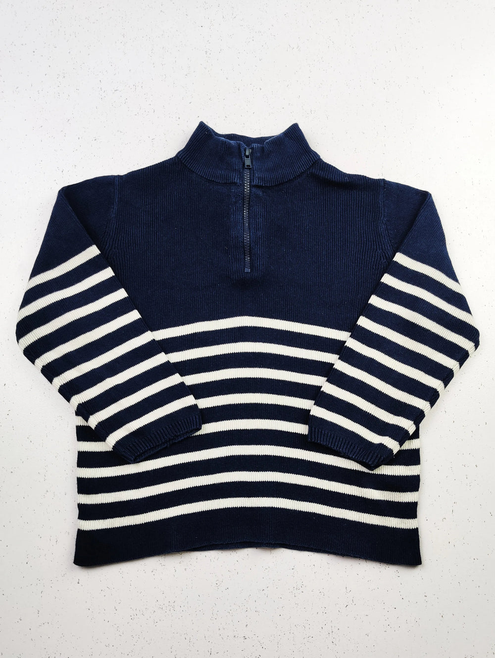 Buy online pre-used pre-loved 100% authentic & Original branded H&M (KWB-2462) available in Pakistan. Top international brands avilable.