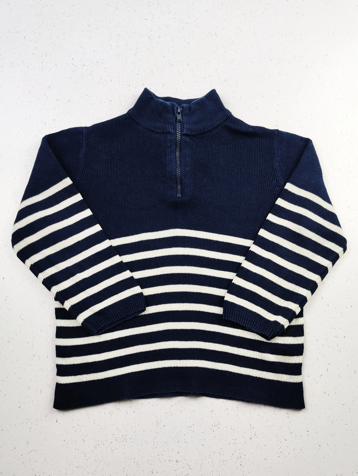 Buy online pre-used pre-loved 100% authentic & Original branded H&M (KWB-2462) available in Pakistan. Top international brands avilable.