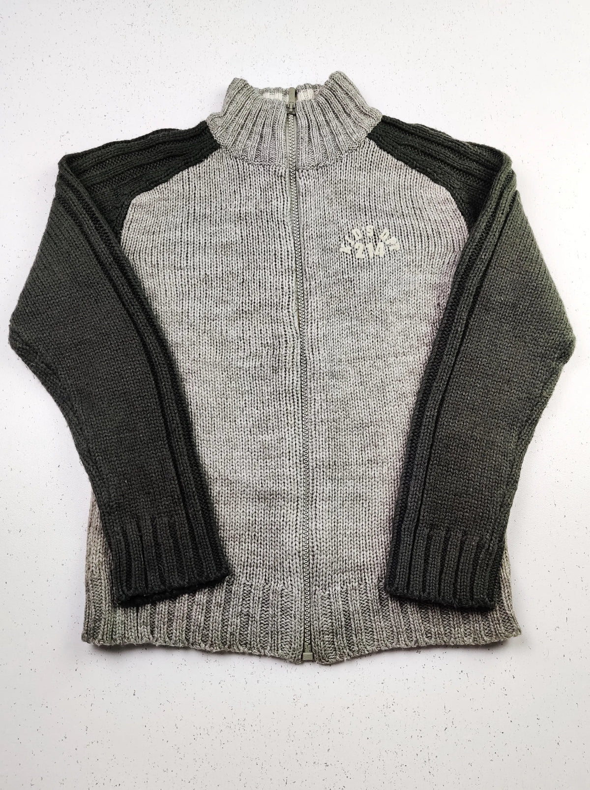 Buy online pre-used pre-loved 100% authentic & Original branded Okaidi (KWB-2476) available in Pakistan. Top international brands avilable.