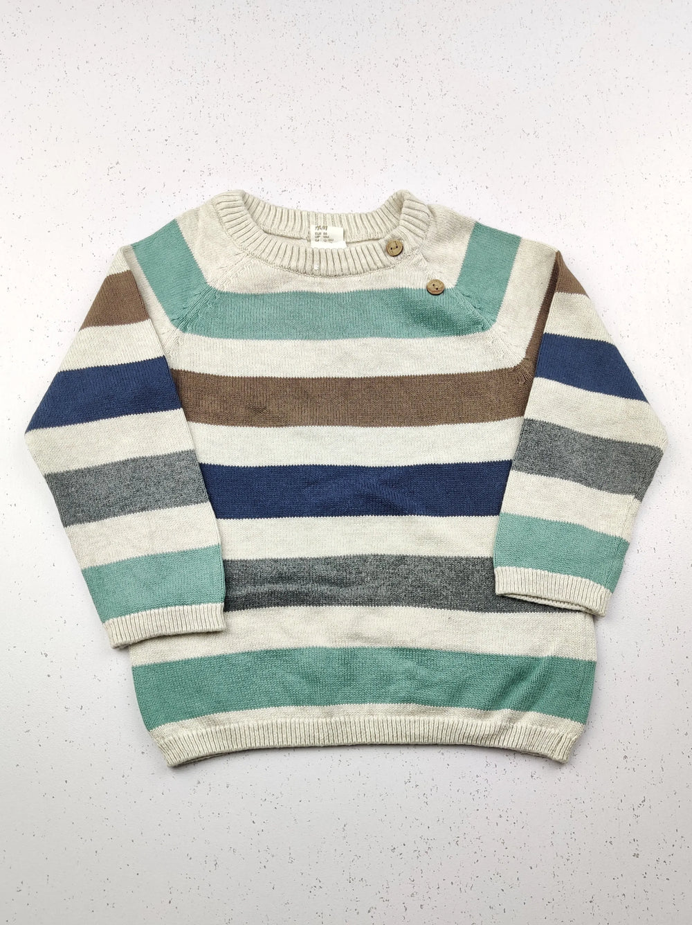 Buy online pre-used pre-loved 100% authentic & Original branded H&M (KWB-2572) available in Pakistan. Top international brands avilable.