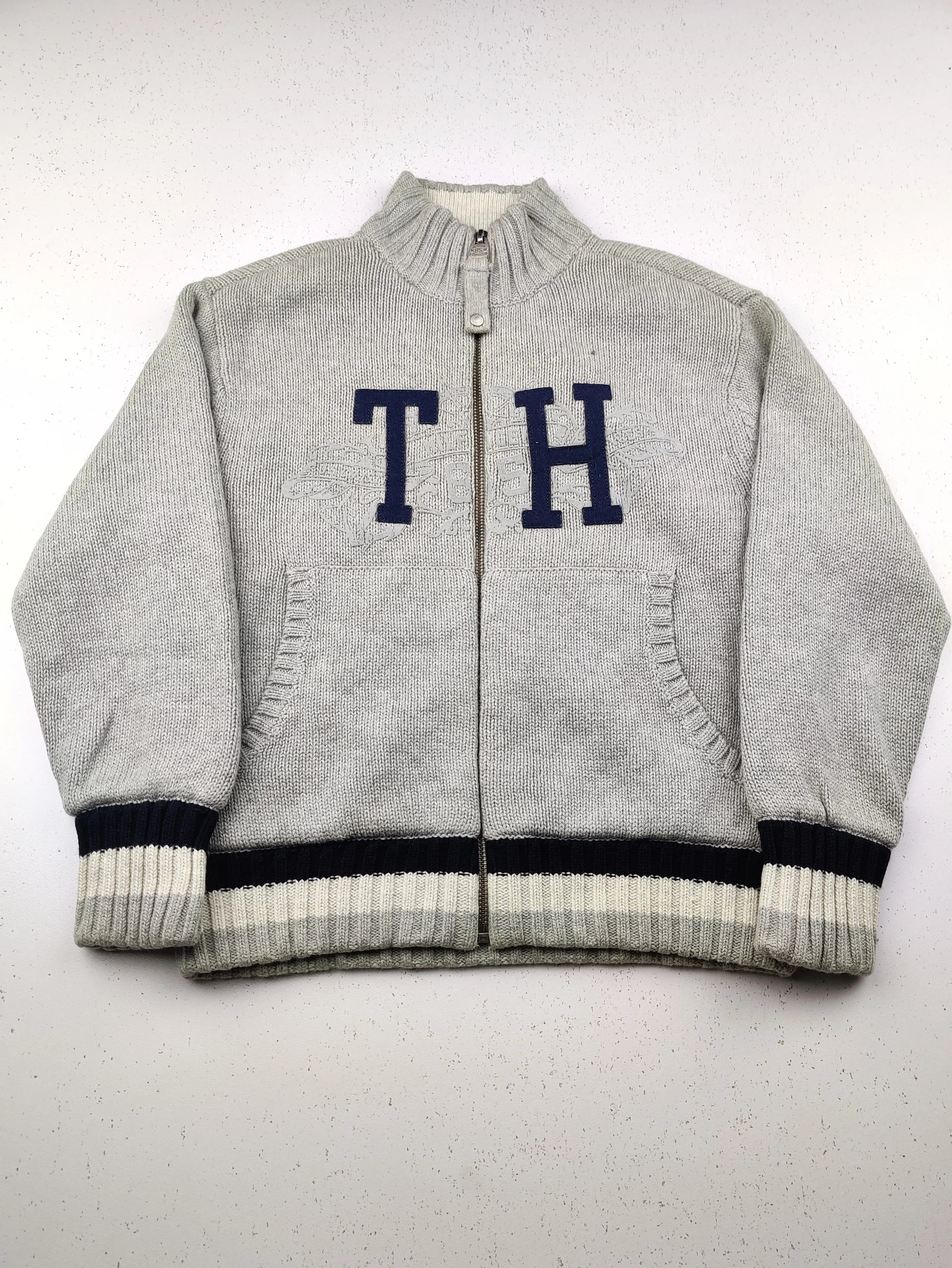Buy online pre-used pre-loved 100% authentic & Original branded Tommy Hilfiger (KWB-2582) available in Pakistan. Top international brands avilable.