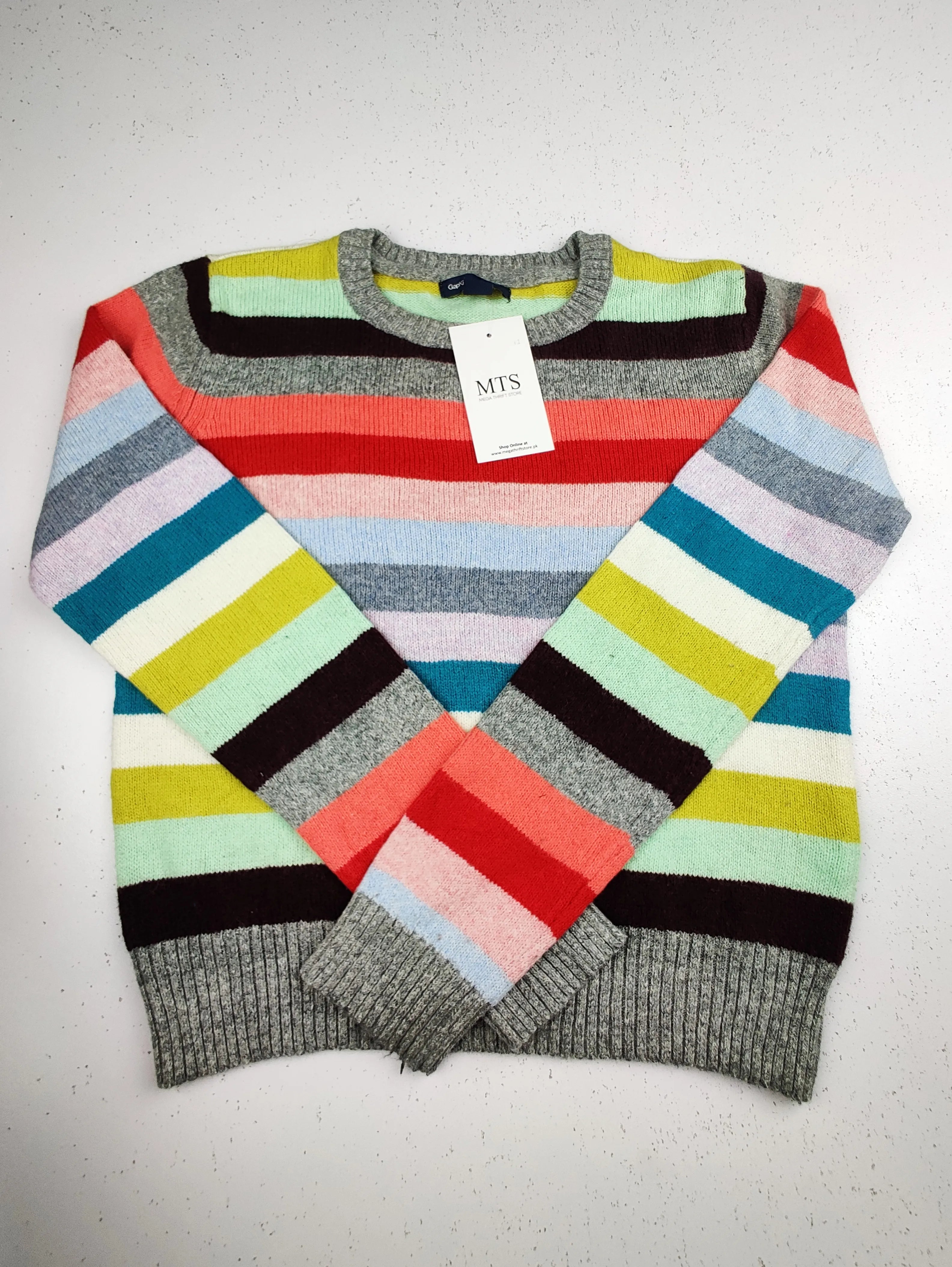 Buy online pre-used pre-loved 100% authentic & Original branded Gap Kids (KWB-2658) available in Pakistan. Top international brands avilable.
