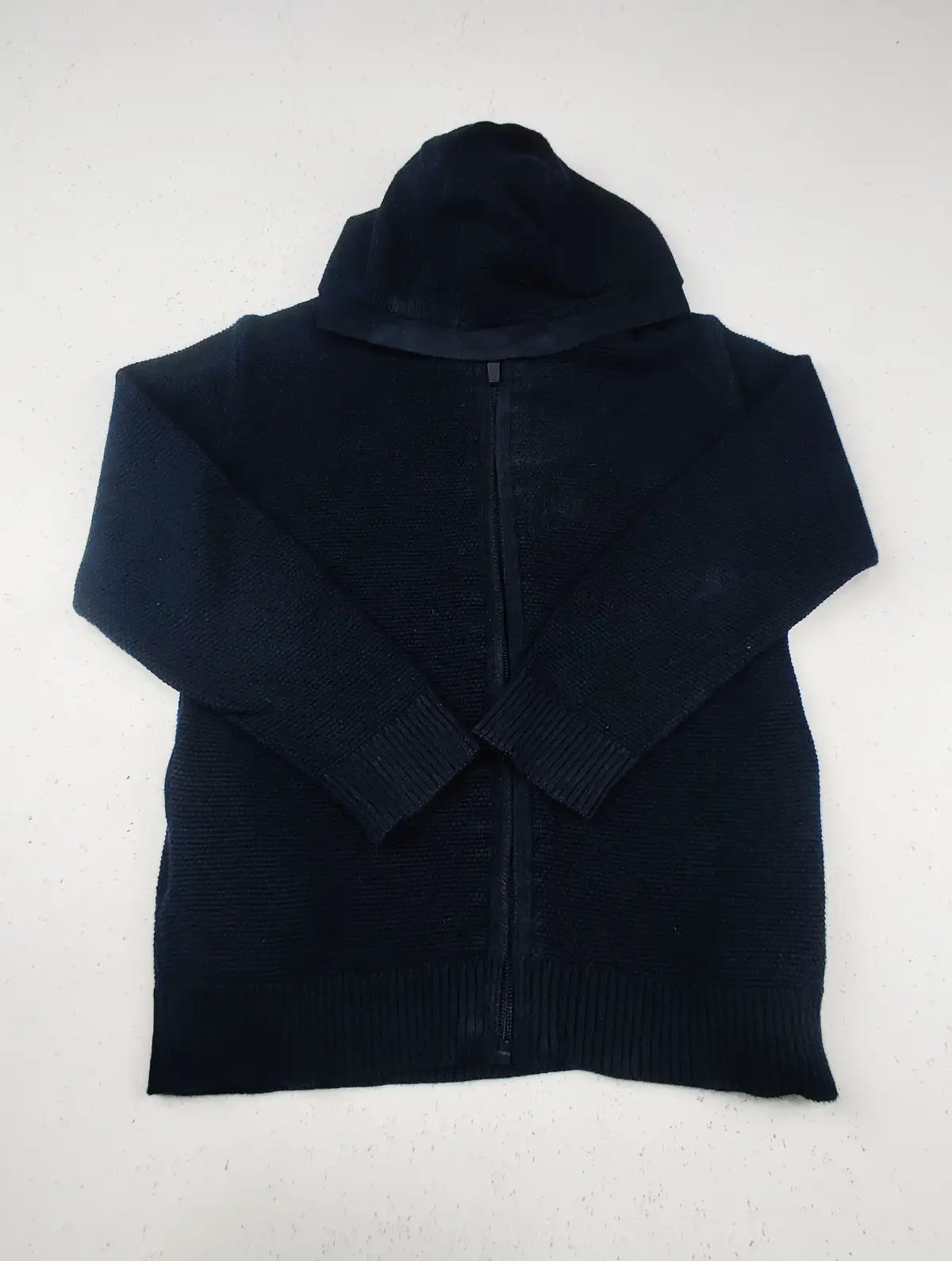 Buy online pre-used pre-loved 100% authentic & Original branded Dunnes Stores (KWB-2833) available in Pakistan. Top international brands avilable.