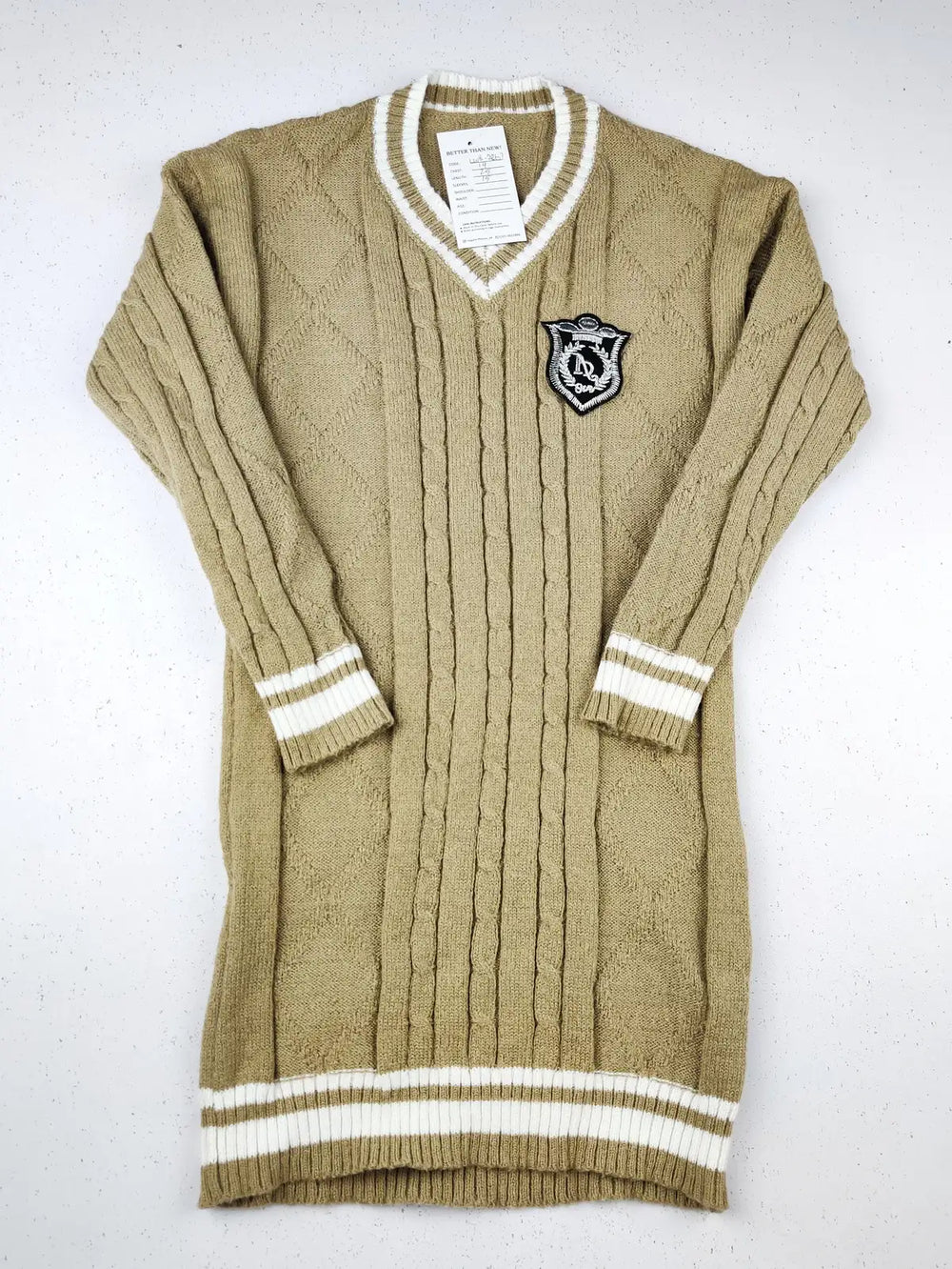 Buy online pre-used pre-loved 100% authentic & Original branded Shein (KWB-2867) available in Pakistan. Top international brands avilable.