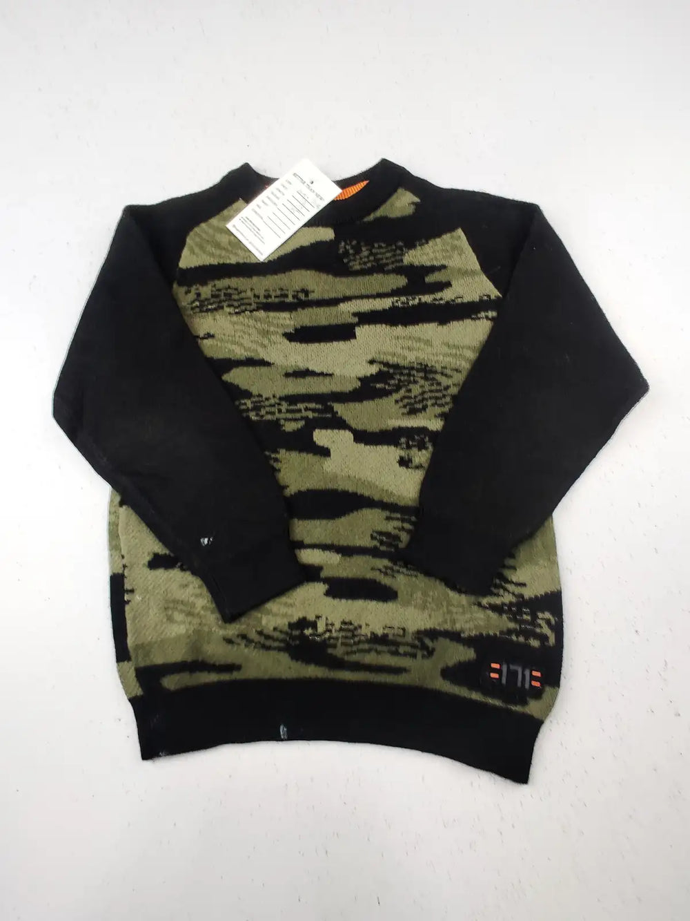 Buy online pre-used pre-loved 100% authentic & Original branded F&F (KWB-3146) available in Pakistan. Top international brands avilable.