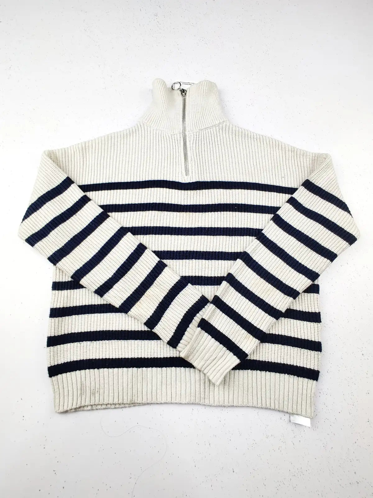 Buy online pre-used pre-loved 100% authentic & Original branded Primark (KWB-3177) available in Pakistan. Top international brands avilable.