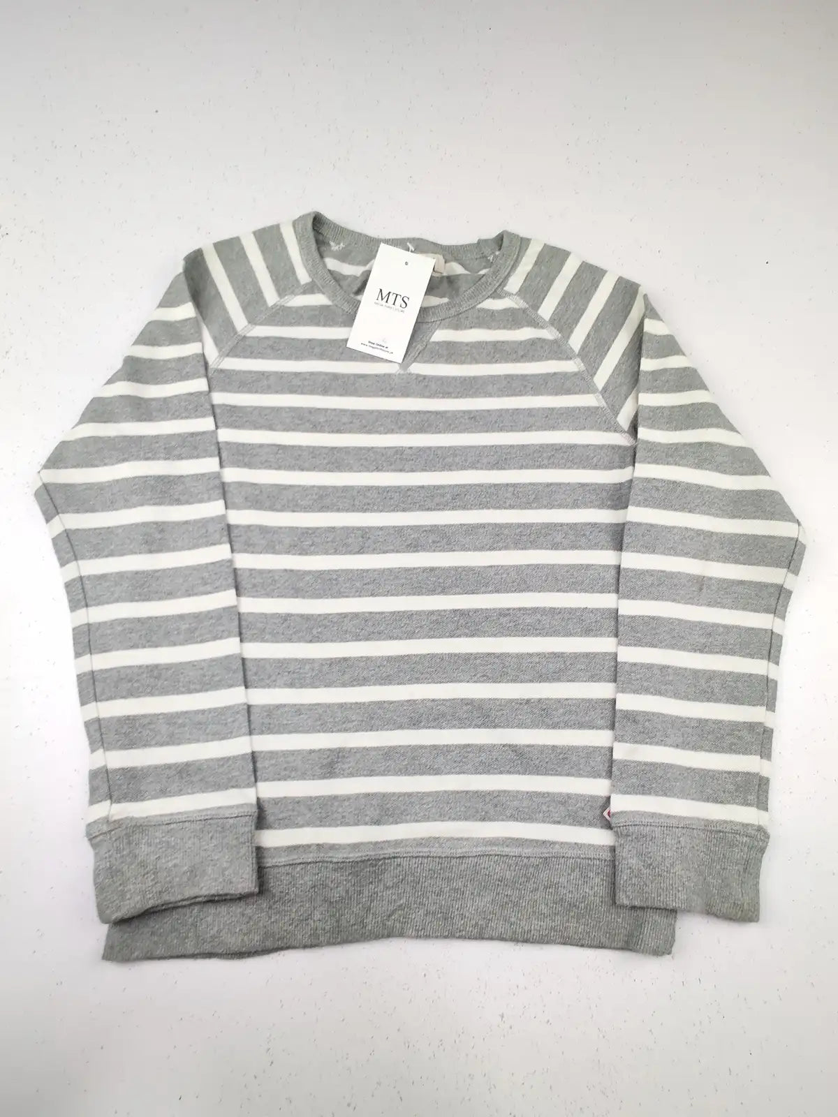 Buy online pre-used pre-loved 100% authentic & Original branded Logg (KWB-3311) available in Pakistan. Top international brands avilable.