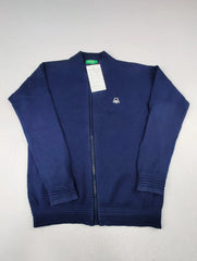 Buy online pre-used pre-loved 100% authentic & Original branded United Colors Of Benetton (KWB-3352) available in Pakistan. Top international brands avilable.