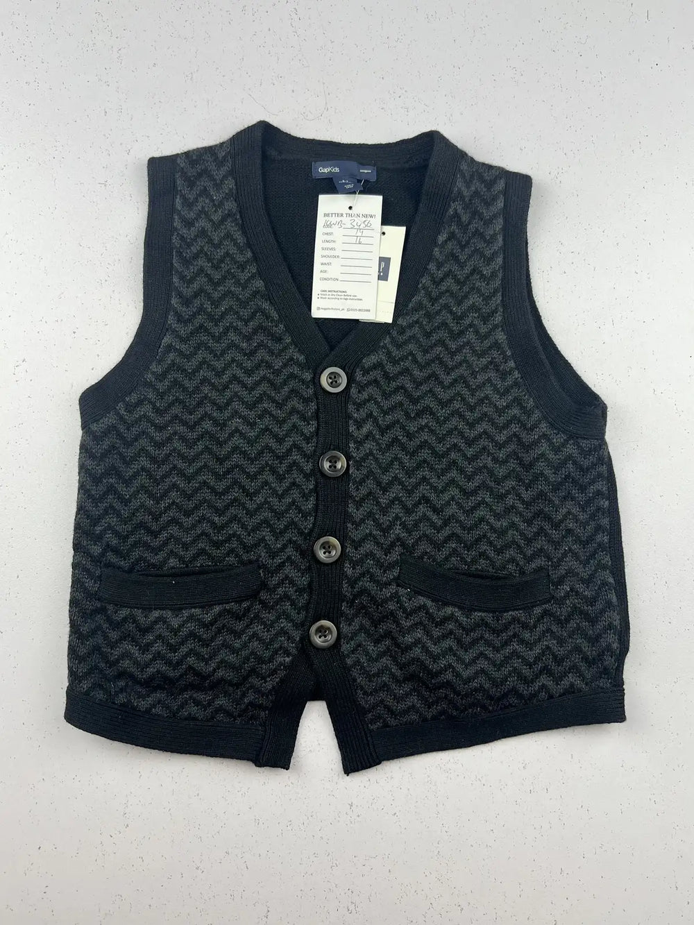 Buy online pre-used pre-loved 100% authentic & Original branded Gap (KWB-3456) available in Pakistan. Top international brands avilable.