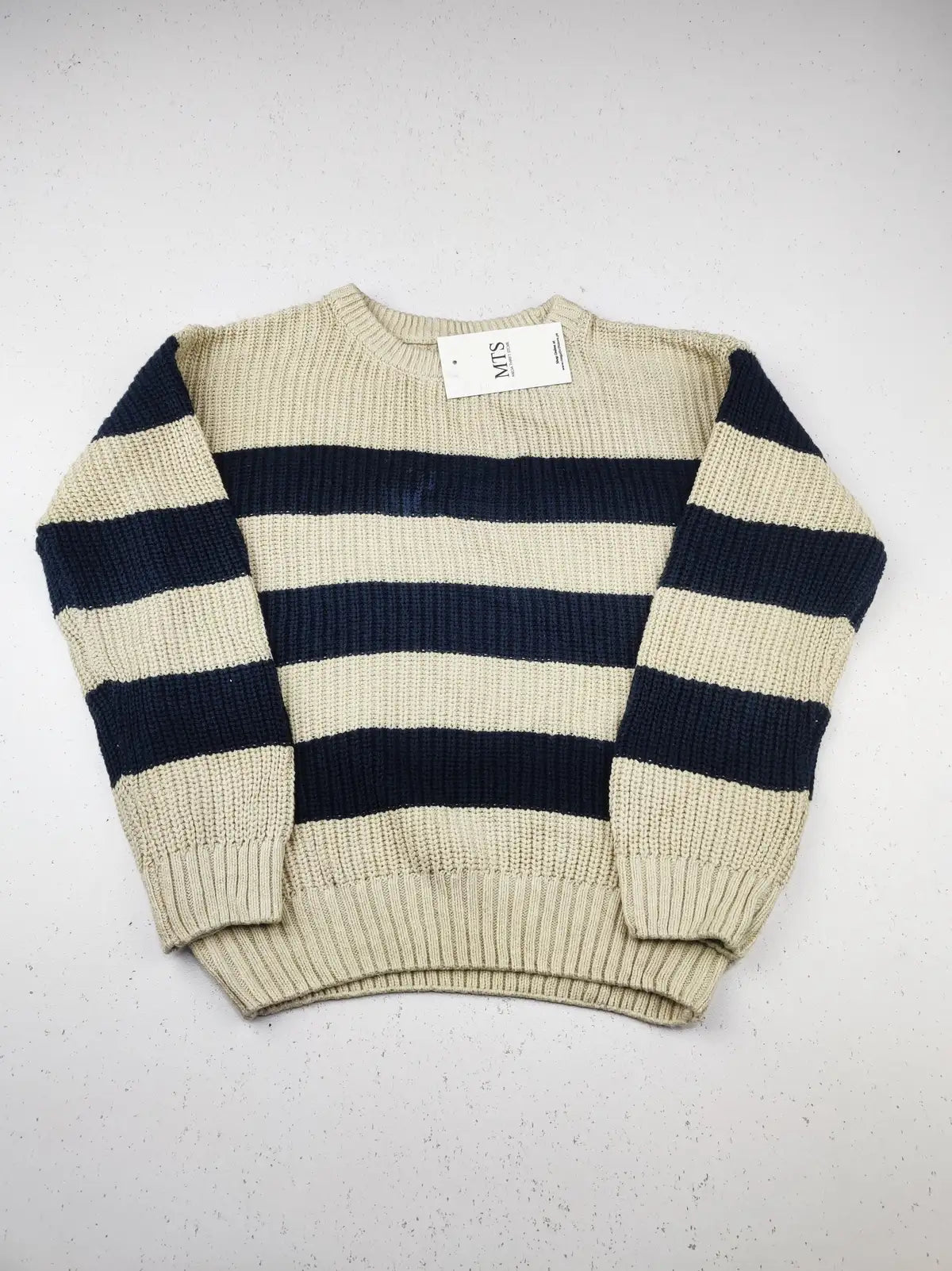 Buy online pre-used pre-loved 100% authentic & Original branded Dunnes Stores (KWB-3991) available in Pakistan. Top international brands avilable.