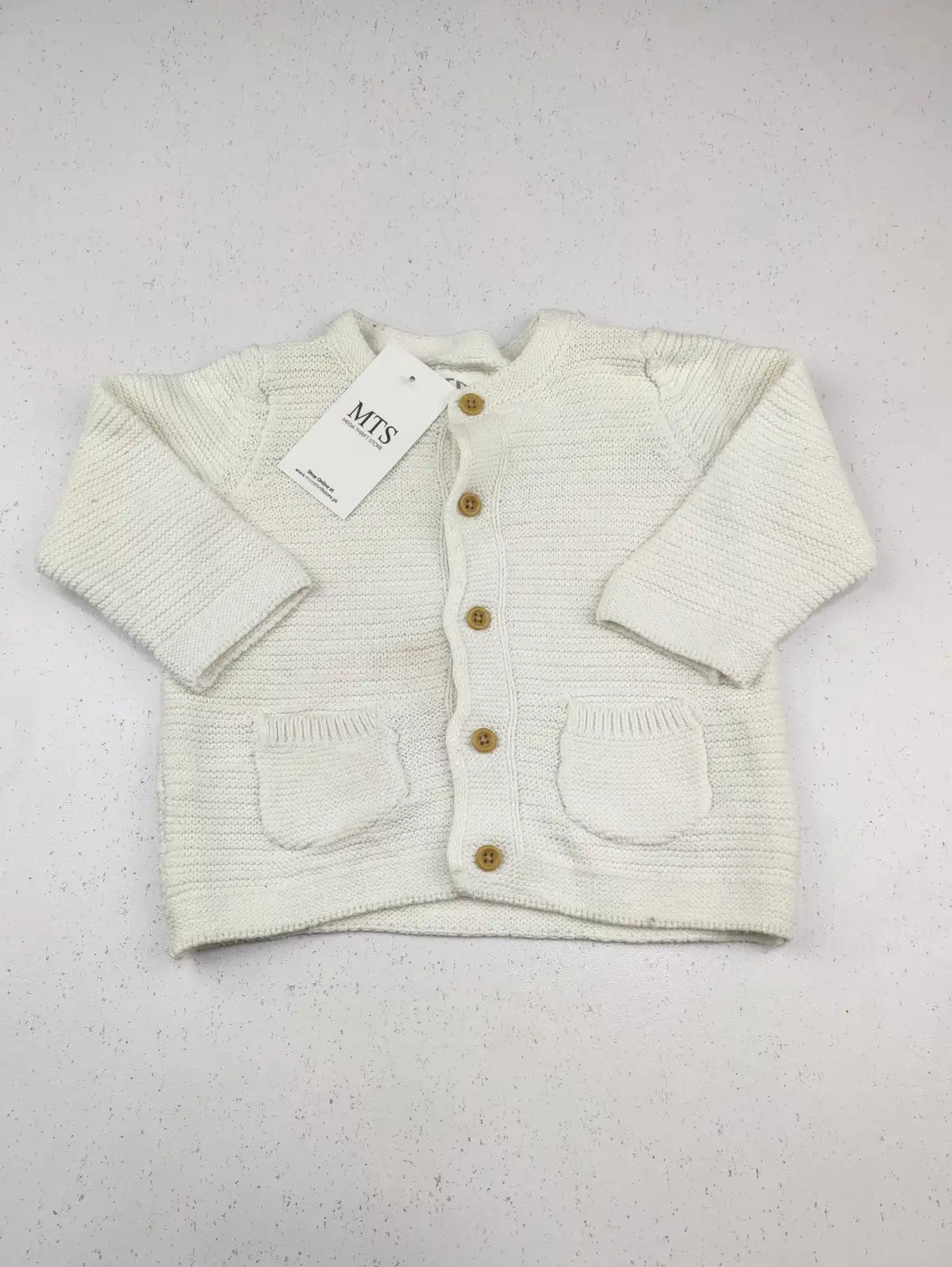 Buy online pre-used pre-loved 100% authentic & Original branded Next (KWB-4113) available in Pakistan. Top international brands avilable.