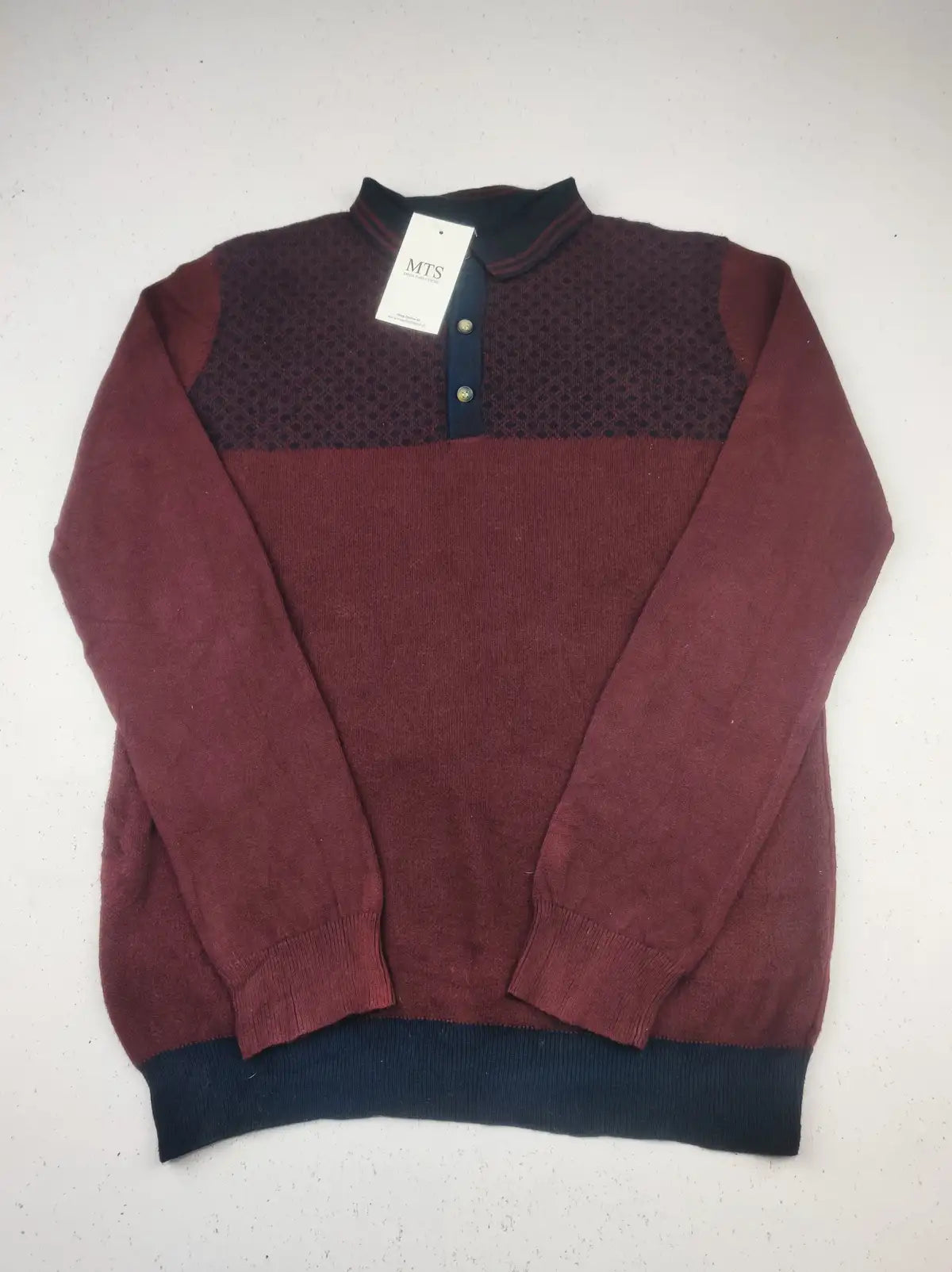 Buy online pre-used pre-loved 100% authentic & Original branded Boys (KWB-4149) available in Pakistan. Top international brands avilable.