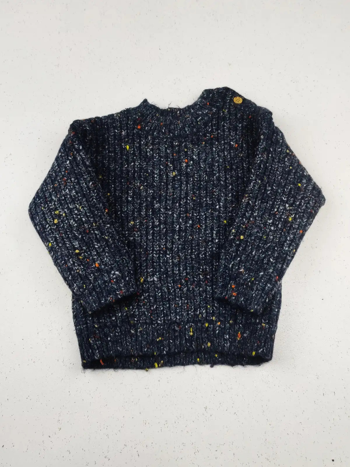 Buy online pre-used pre-loved 100% authentic & Original branded George (KWB-4152) available in Pakistan. Top international brands avilable.