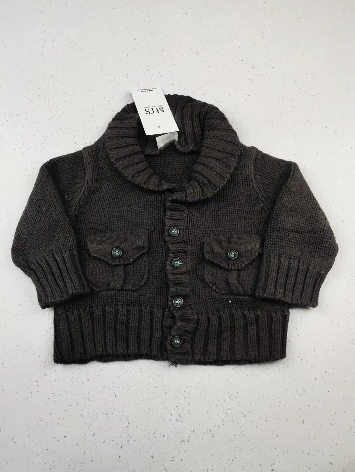 Buy online pre-used pre-loved 100% authentic & Original branded F&F (KWB-4153) available in Pakistan. Top international brands avilable.