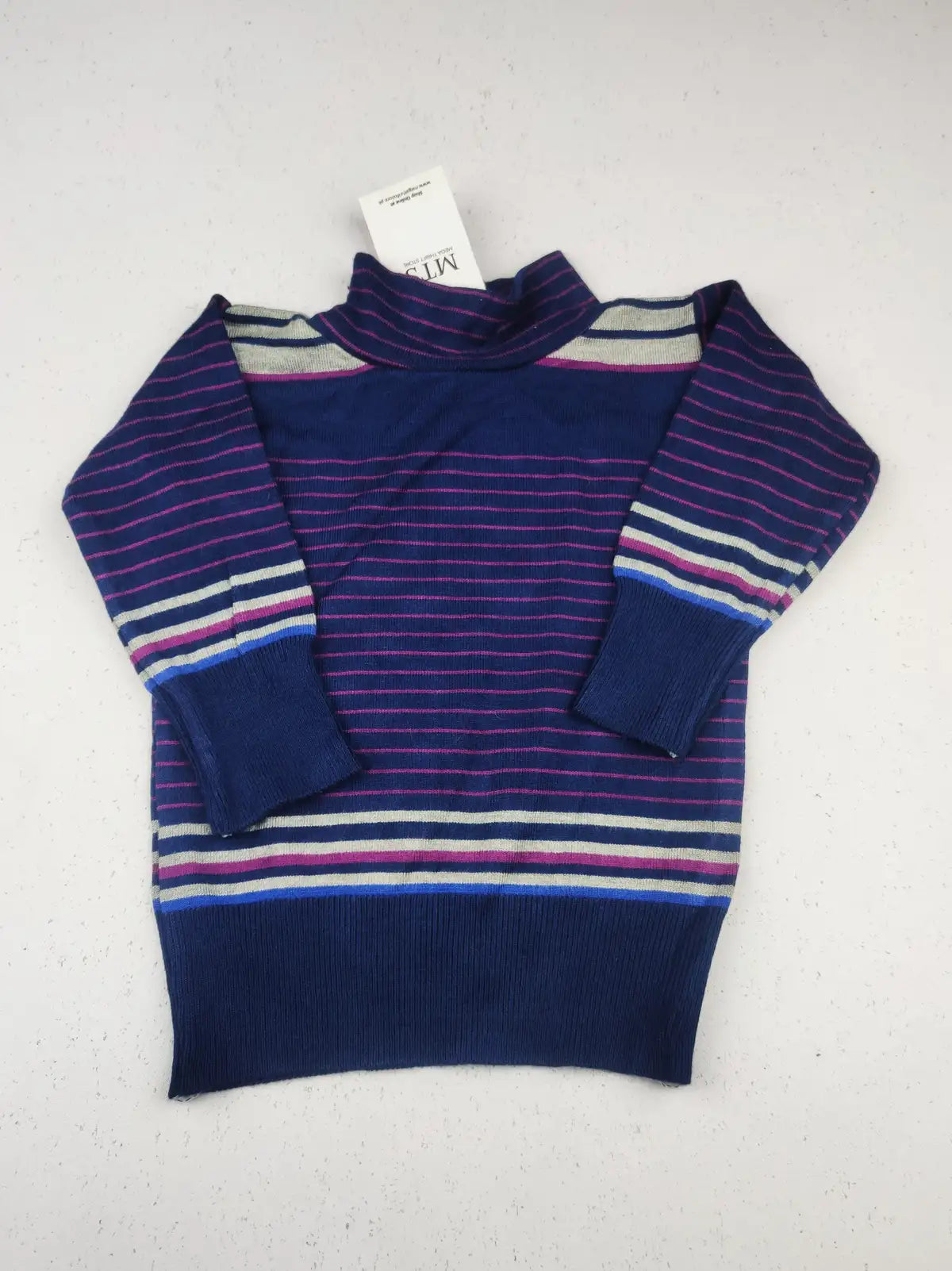 Buy online pre-used pre-loved 100% authentic & Original branded Unknown Brand (KWB-4164) available in Pakistan. Top international brands avilable.