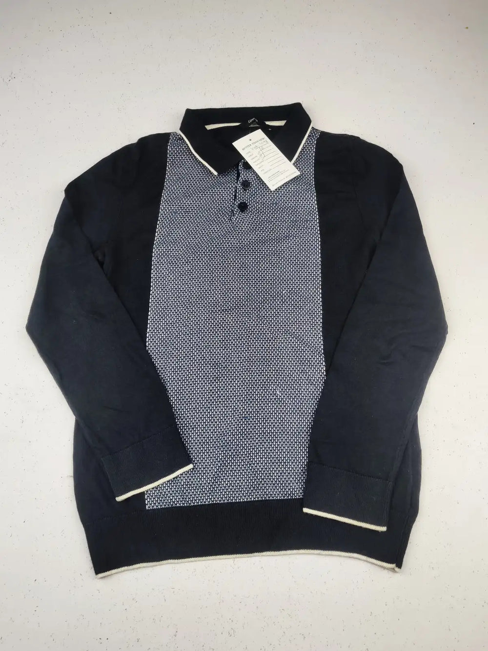 Buy online pre-used pre-loved 100% authentic & Original branded George (KWB-4198) available in Pakistan. Top international brands avilable.