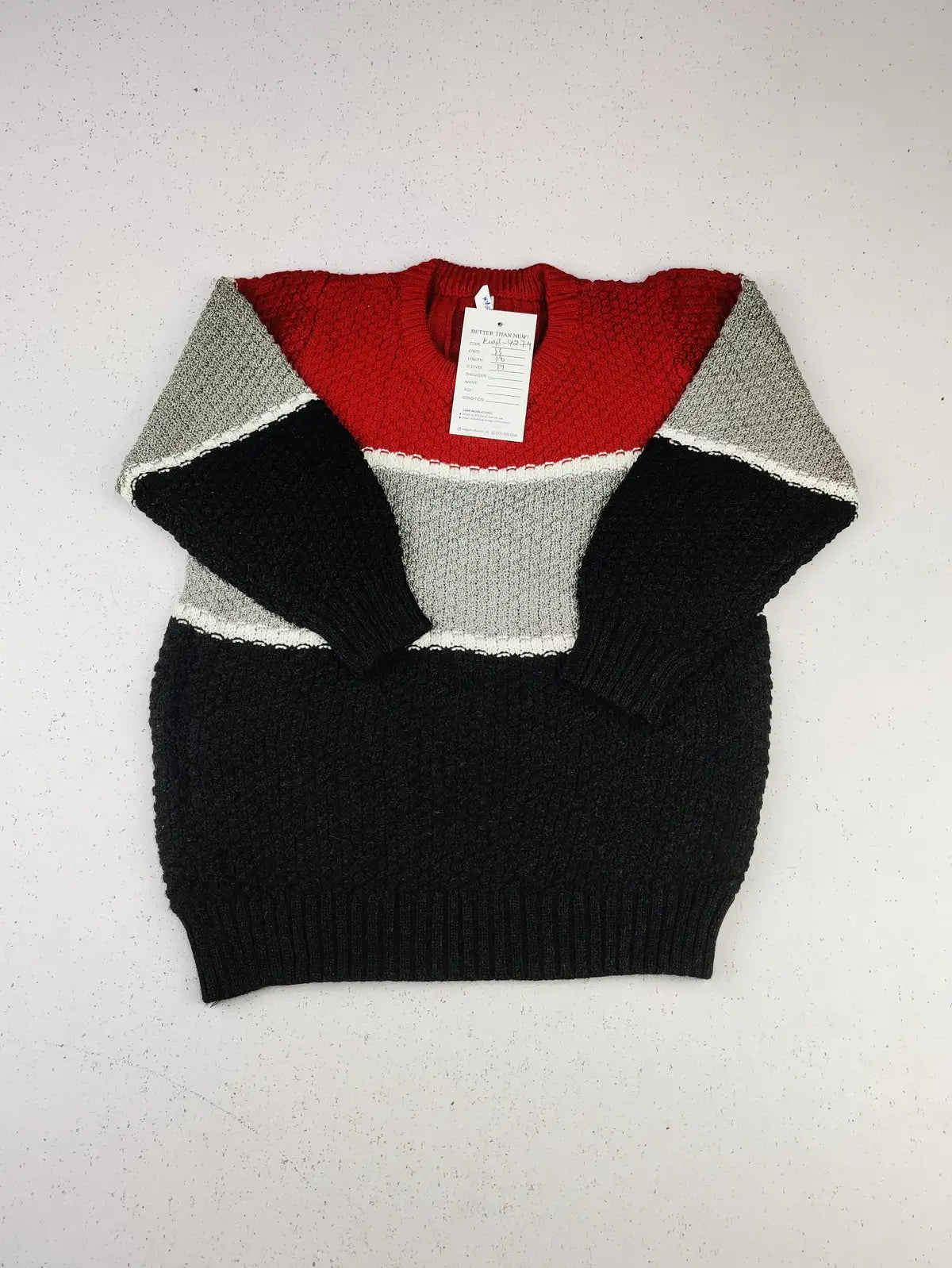 Buy online pre-used pre-loved 100% authentic & Original branded Unknown Brand (KWB-4274) available in Pakistan. Top international brands avilable.