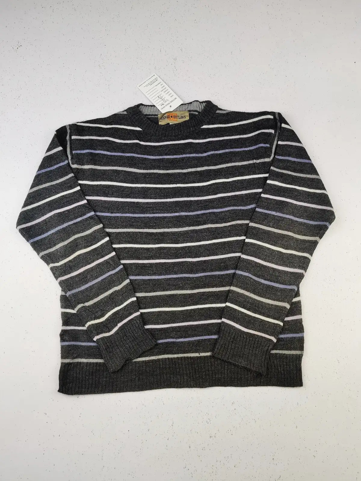 Buy online pre-used pre-loved 100% authentic & Original branded Urban Outlaws (KWB-4404) available in Pakistan. Top international brands avilable.