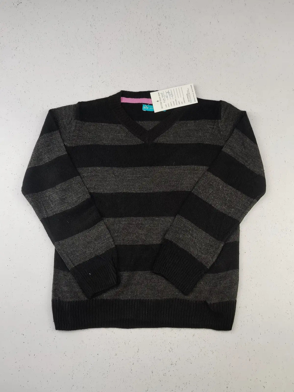 Buy online pre-used pre-loved 100% authentic & Original branded Marks & Spencer (KWB-4423) available in Pakistan. Top international brands avilable.