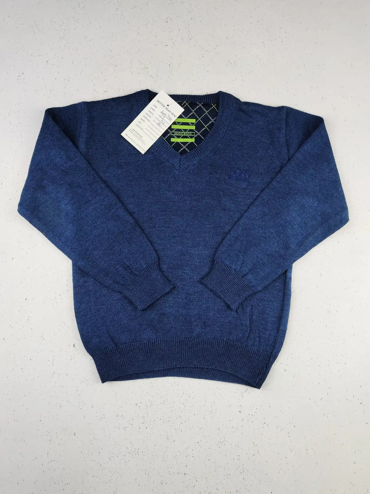 Buy online pre-used pre-loved 100% authentic & Original branded Hugo Boss (KWB-4436) available in Pakistan. Top international brands avilable.