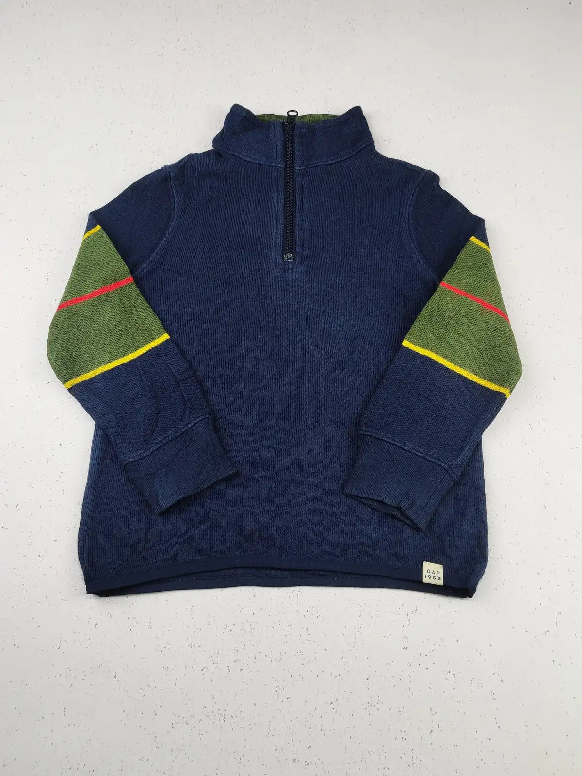 Buy online pre-used pre-loved 100% authentic & Original branded Gap (KWB-4494) available in Pakistan. Top international brands avilable.