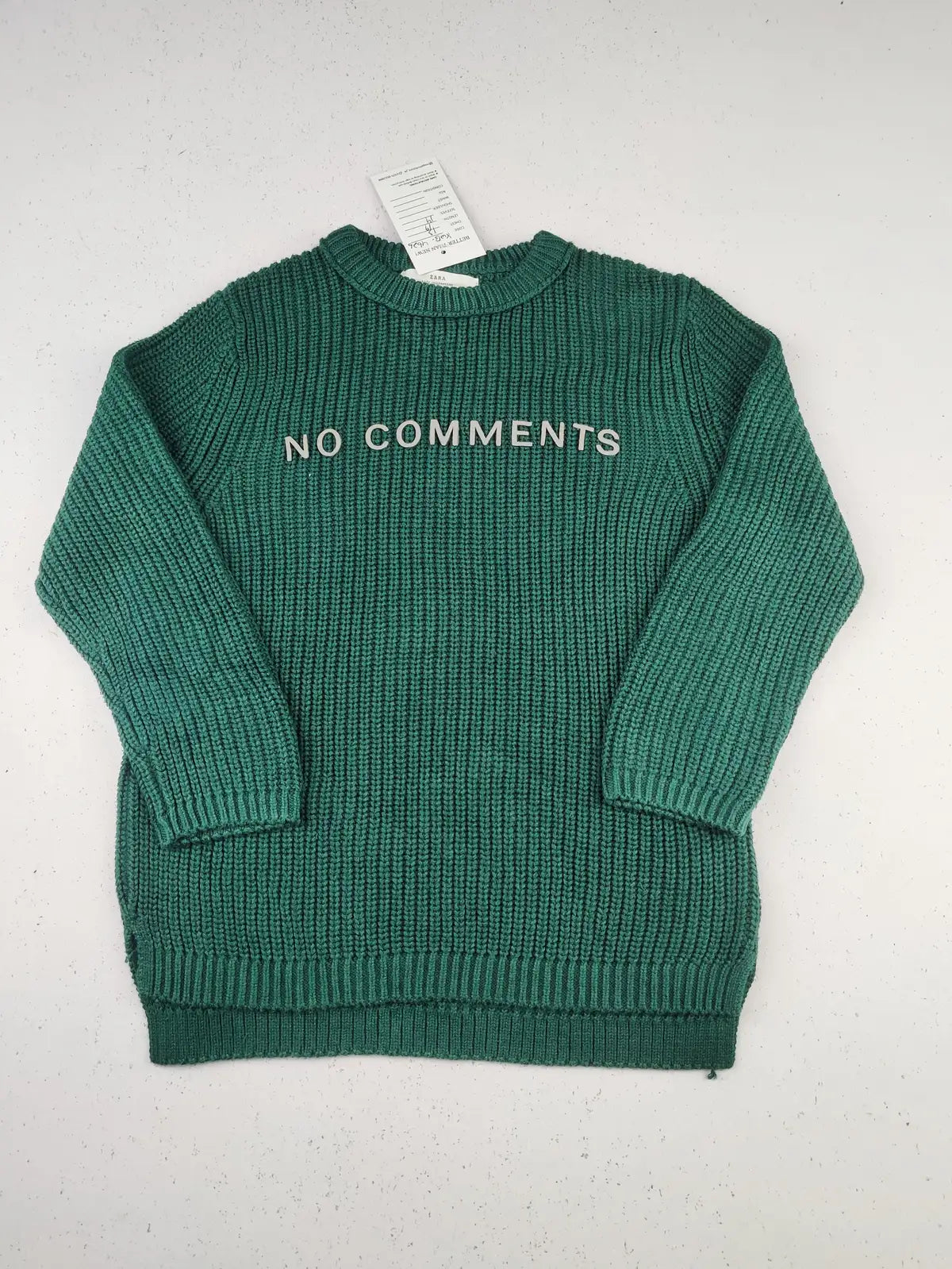 Buy online pre-used pre-loved 100% authentic & Original branded Zara (KWB-4626) available in Pakistan. Top international brands avilable.