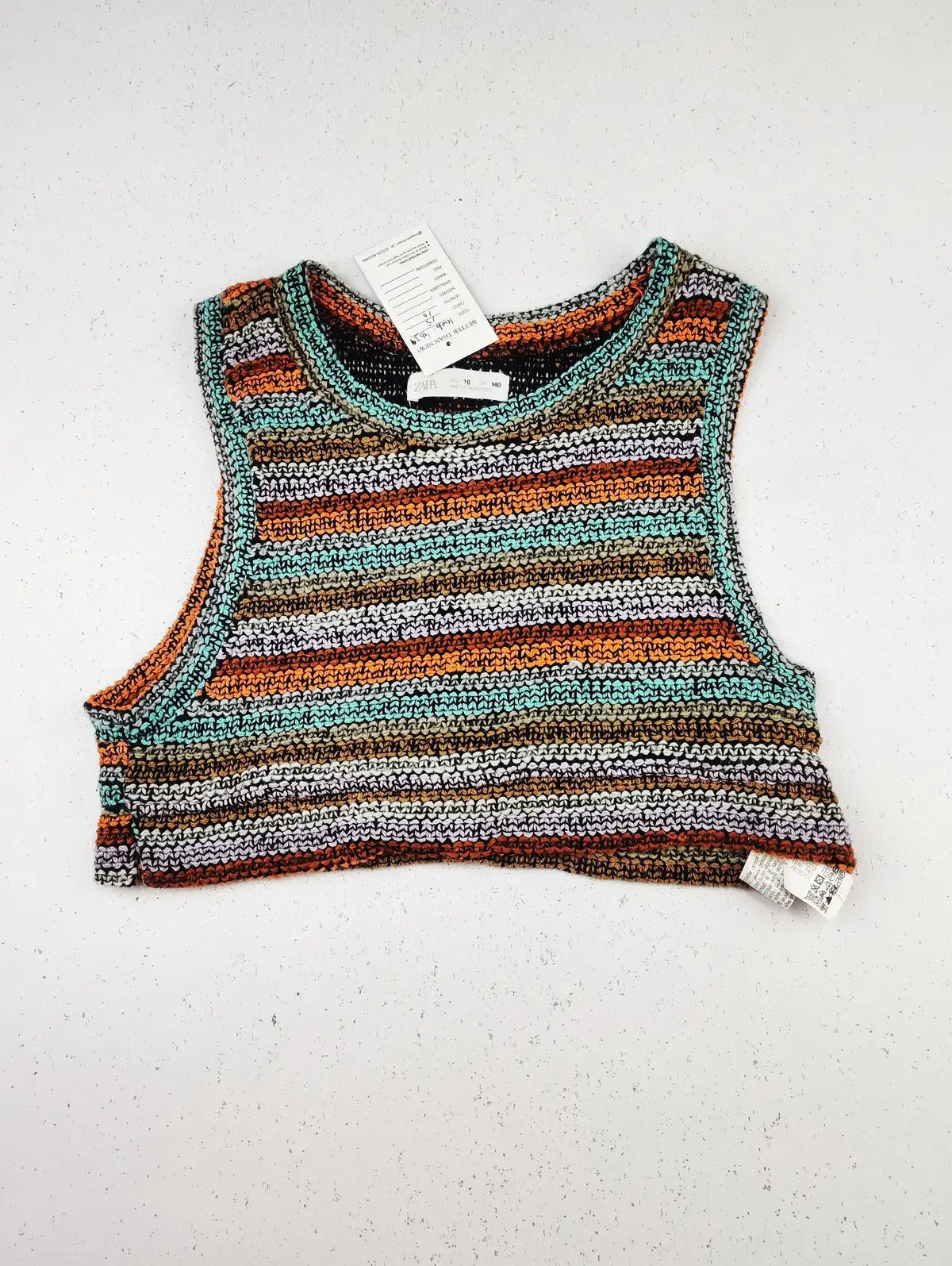 Buy online pre-used pre-loved 100% authentic & Original branded Zara (KWB-4639) available in Pakistan. Top international brands avilable.