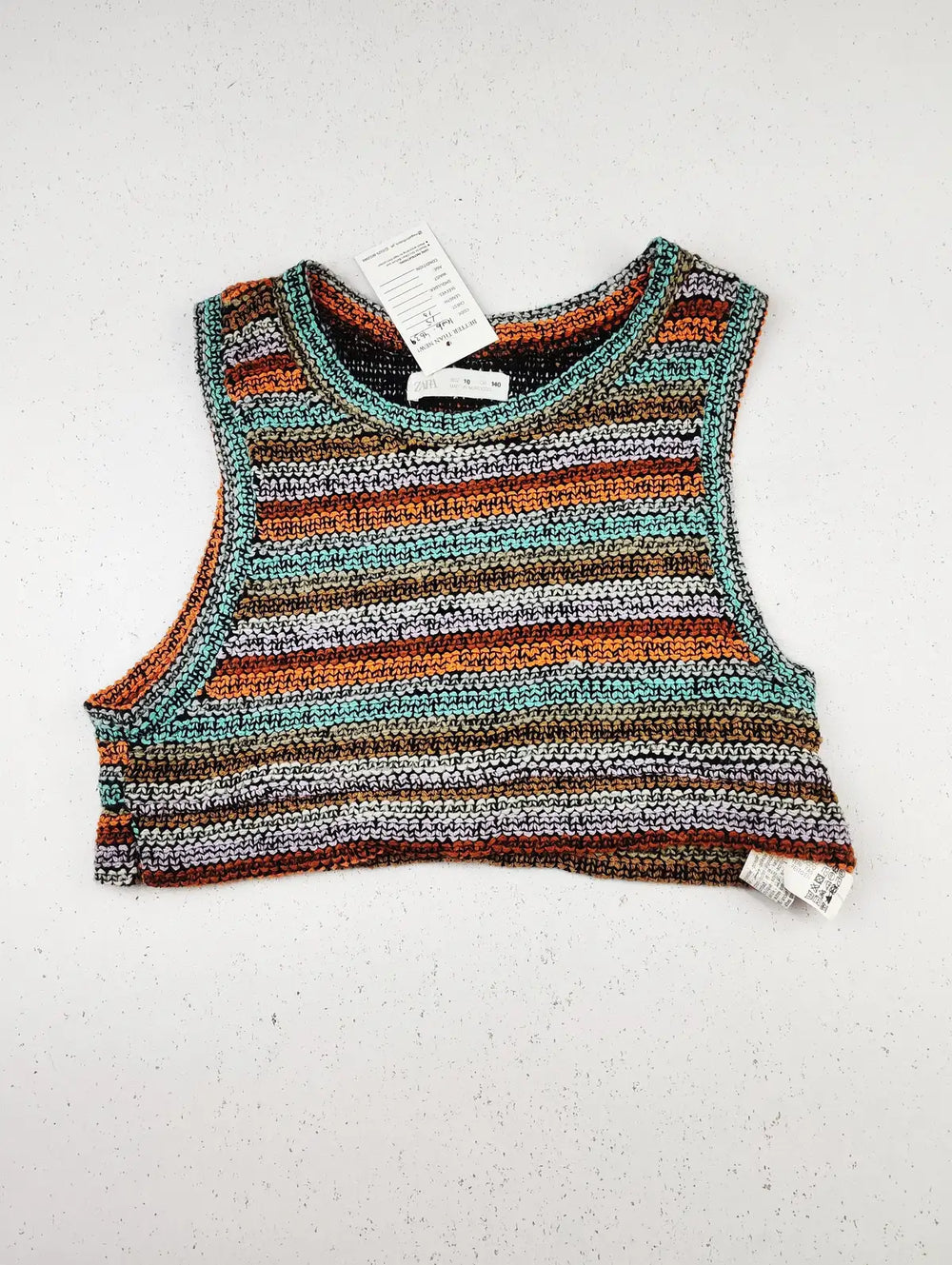 Buy online pre-used pre-loved 100% authentic & Original branded Zara (KWB-4639) available in Pakistan. Top international brands avilable.