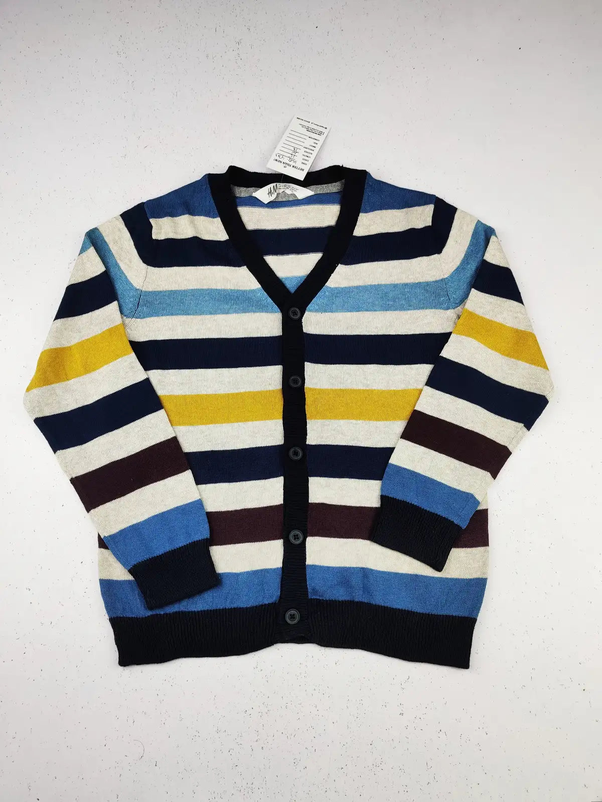 Buy online pre-used pre-loved 100% authentic & Original branded H&M (KWB-4703) available in Pakistan. Top international brands avilable.